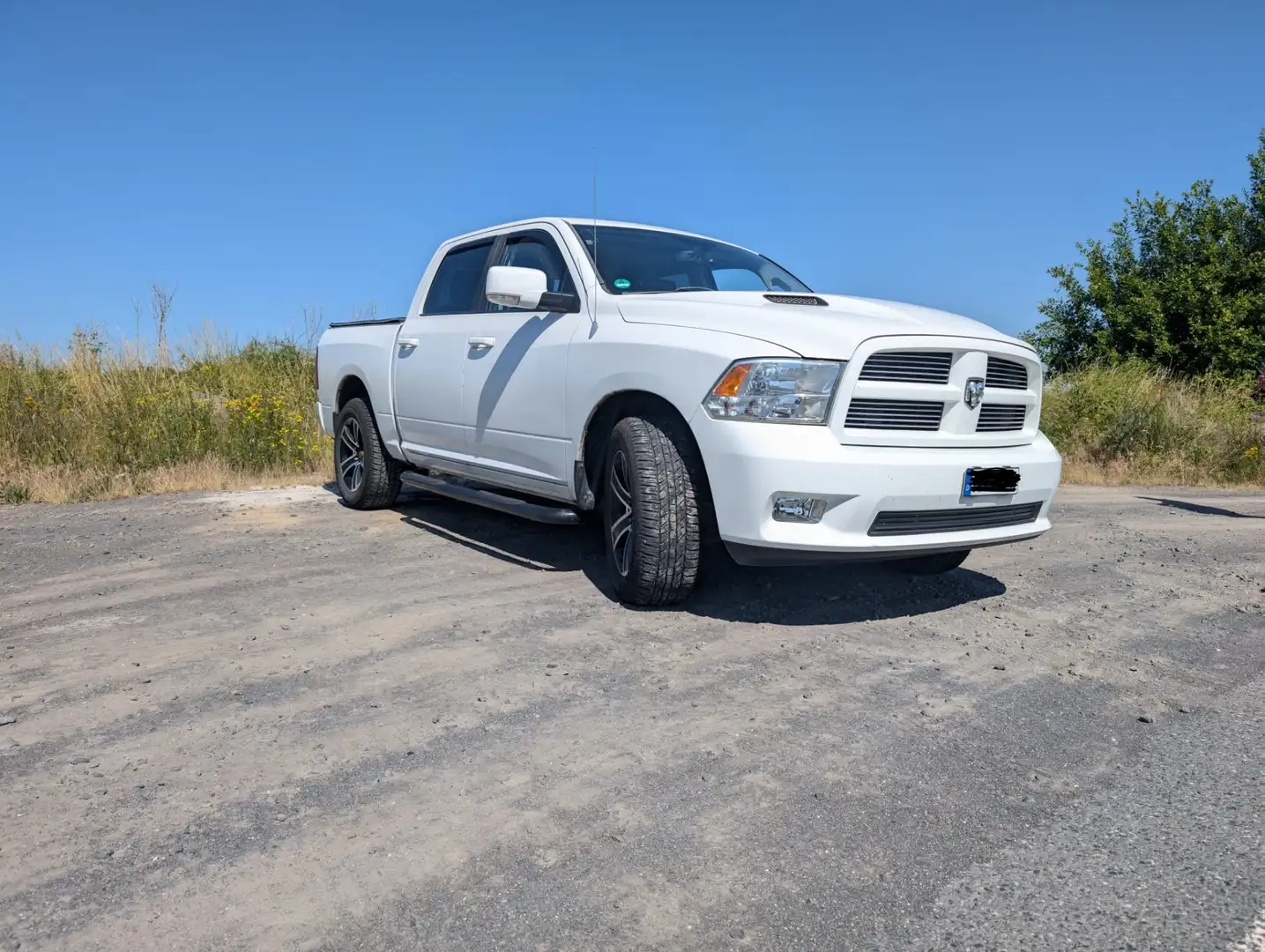 Dodge RAM 5.7 HEMI Laramie Weiß - 1