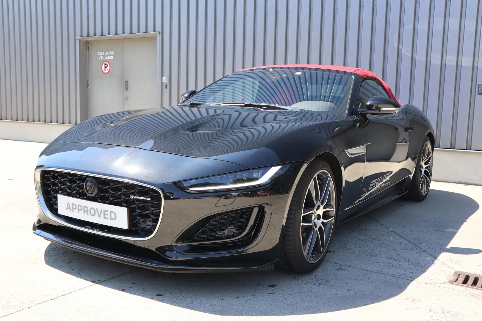 Jaguar F-Type Convertible P300 R-Dynamic RWD Nero - 1