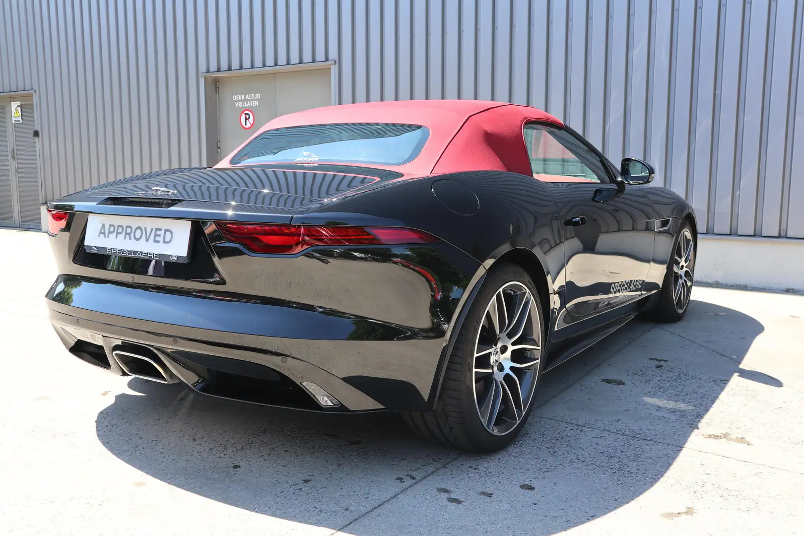 Jaguar F-Type Convertible P300 R-Dynamic RWD Nero - 2