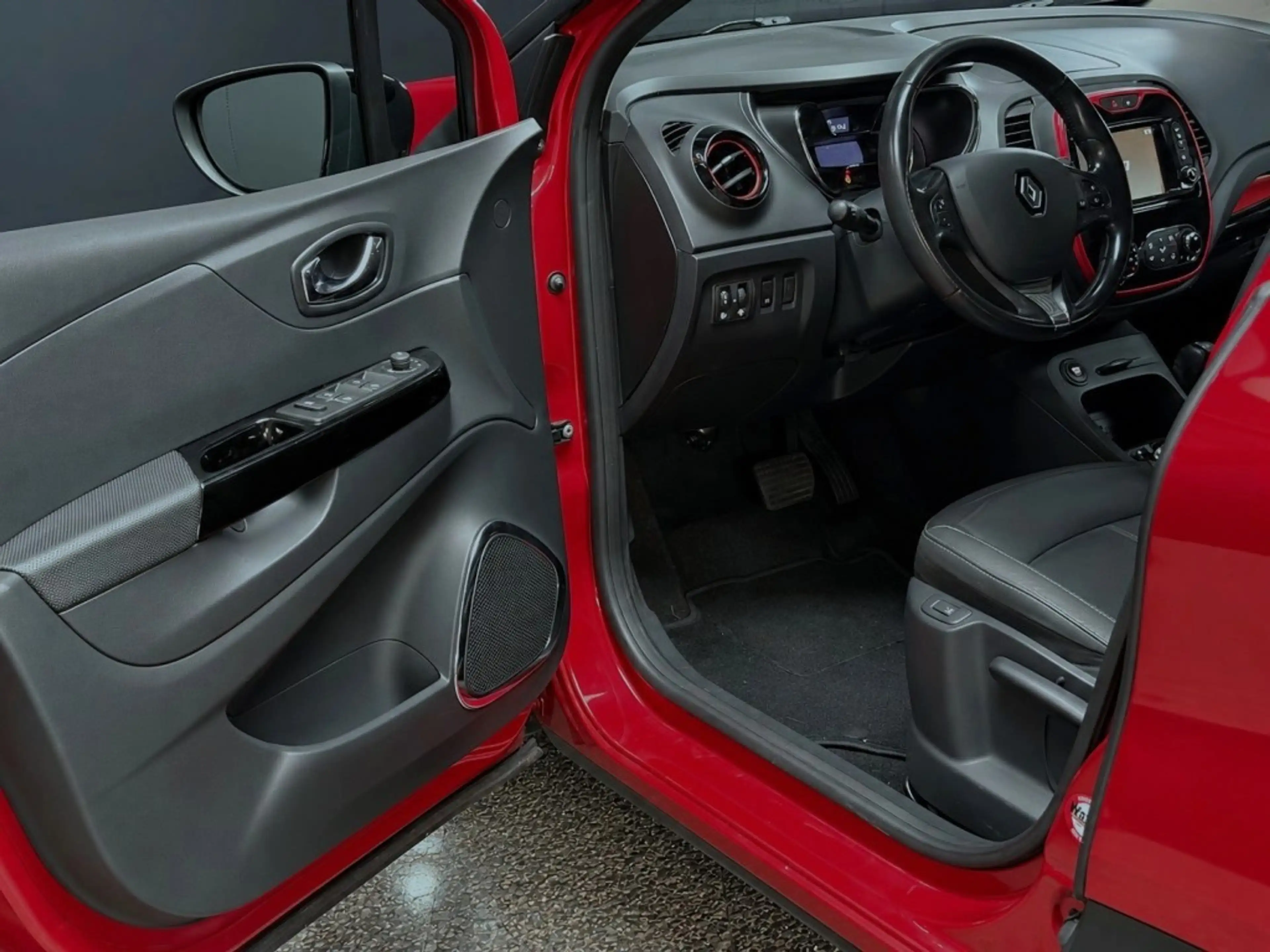 Renault Captur 1.2 TCe R-link GARANTIE Automaat Leder Trekhaak st — photo 11