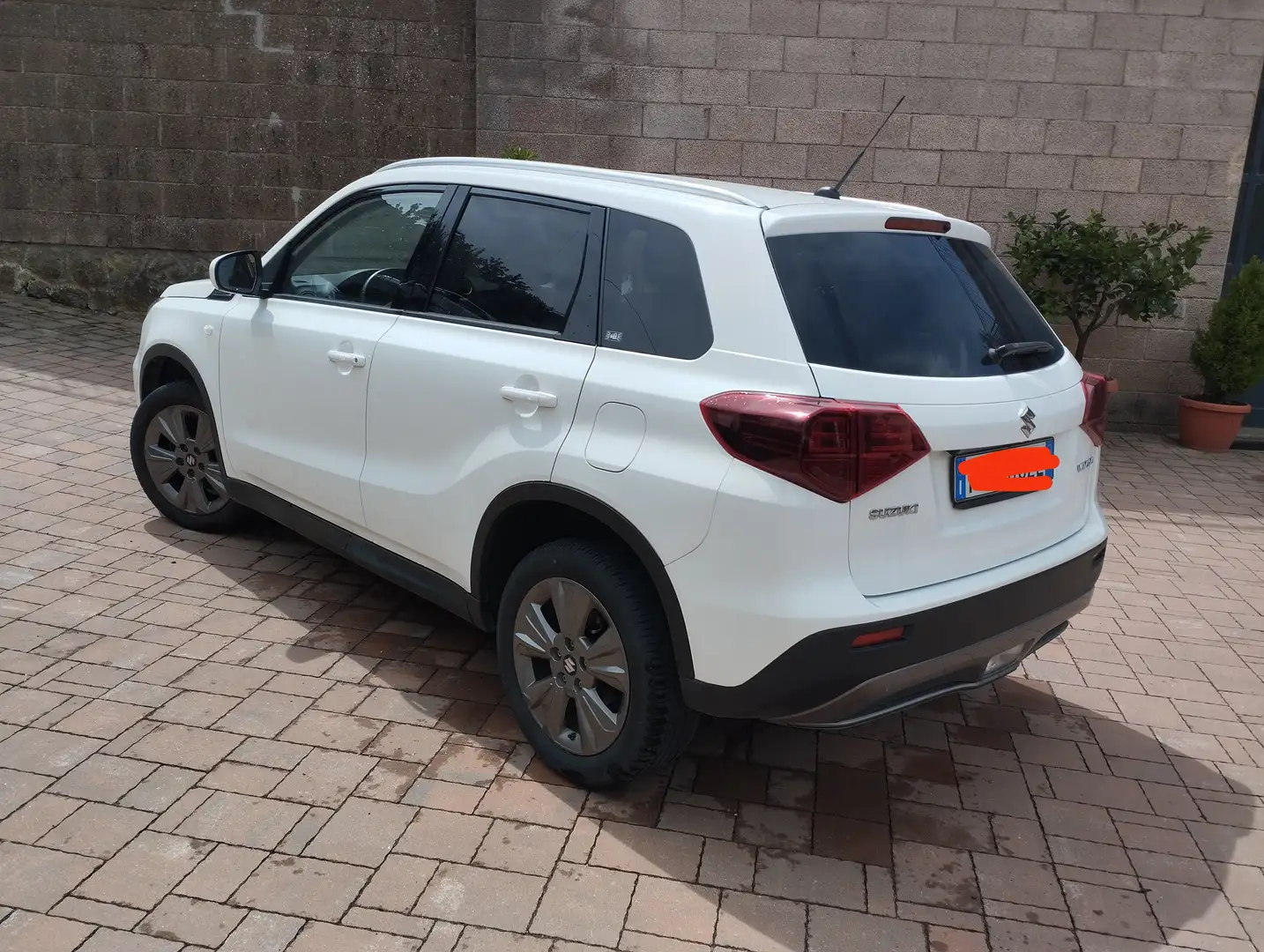 Suzuki Vitara Vitara II  1.0 boosterjet Cool 2wd Bianco - 2