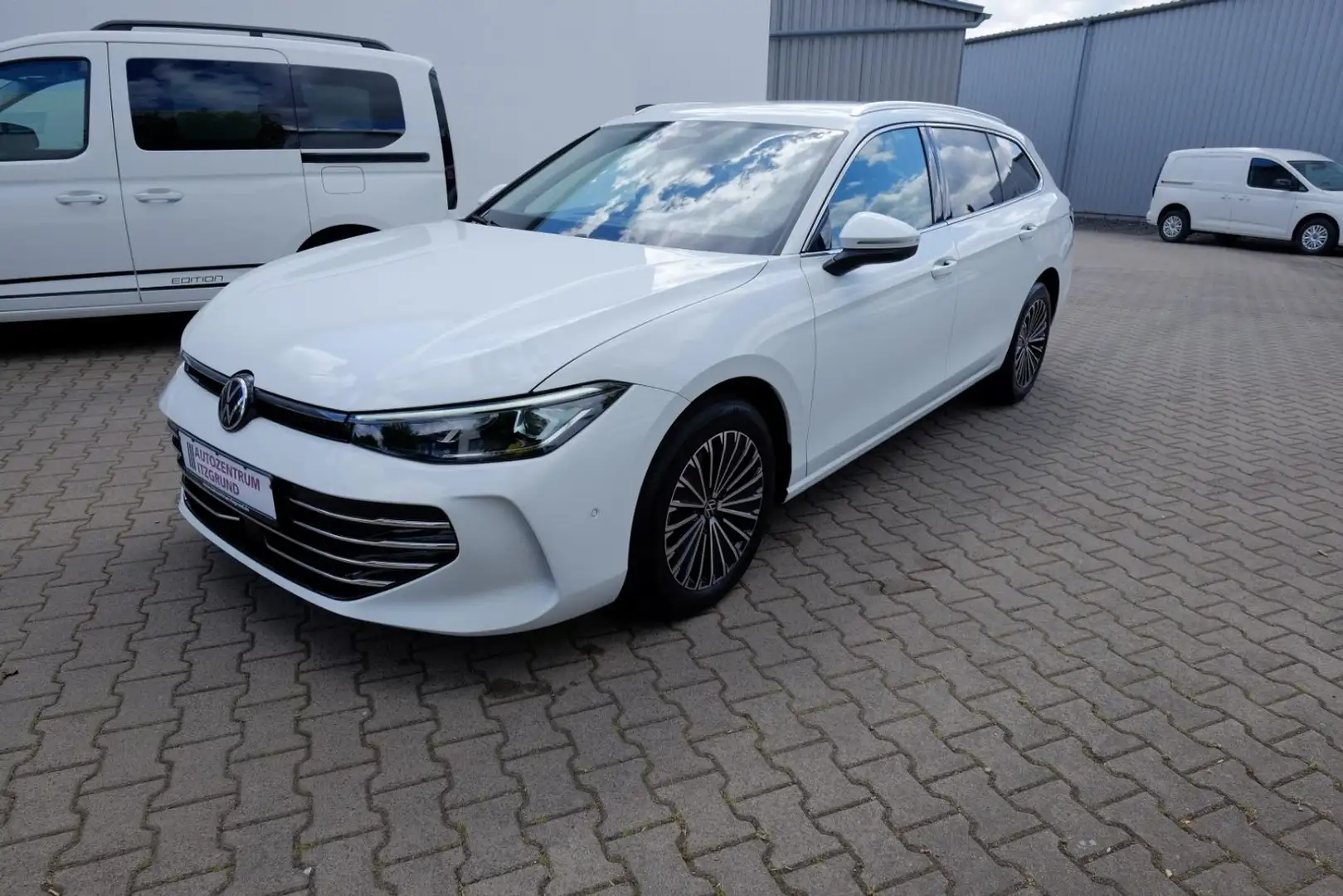 Volkswagen Passat Variant 2.0 TDI Eleg DSG ACC/Kam/Nav/iQ Blanco - 1
