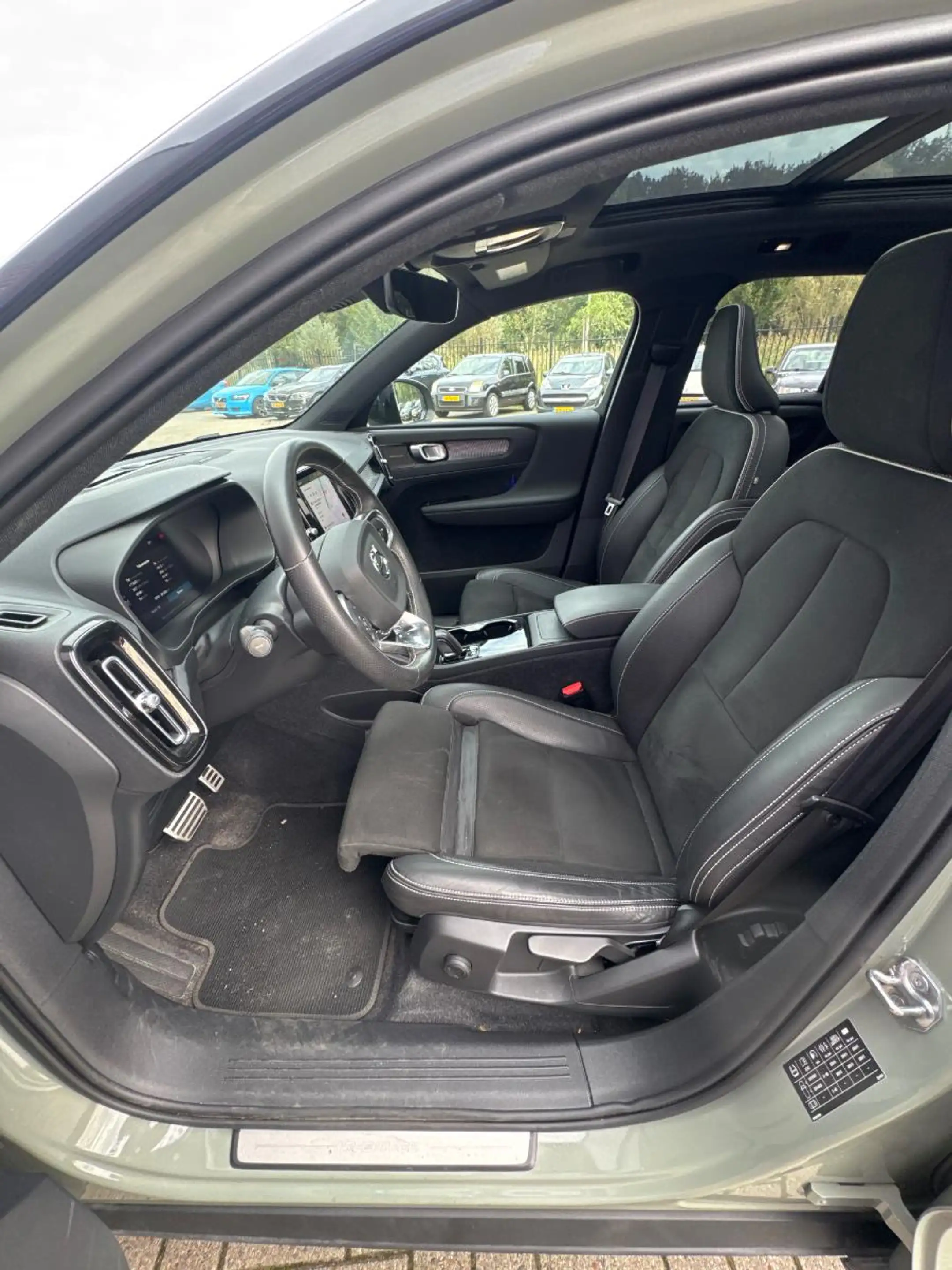 Volvo XC40 Recharge P8 AWD R-Design | Warmtepomp | SOH 94% | — photo 5