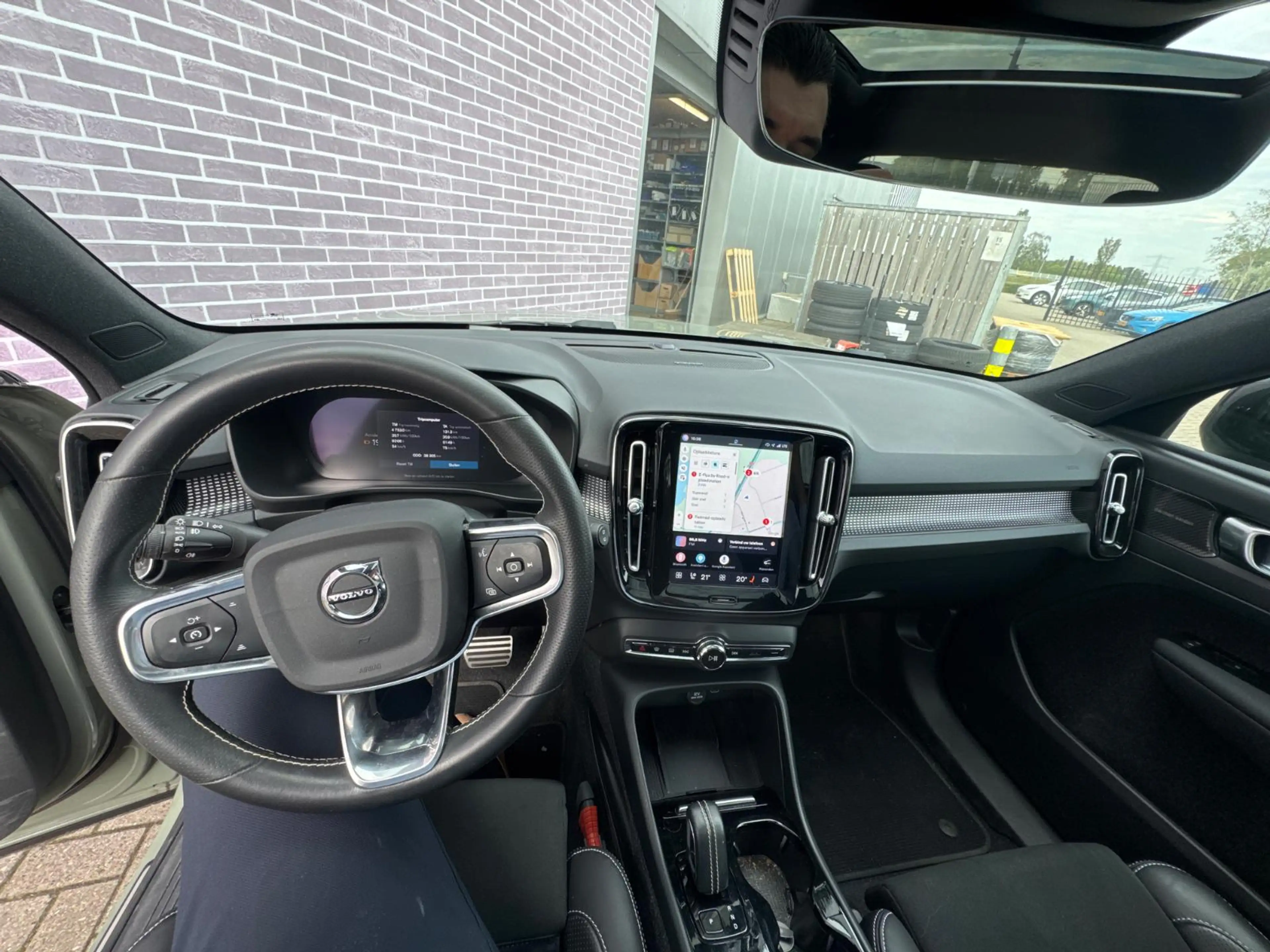 Volvo XC40 Recharge P8 AWD R-Design | Warmtepomp | SOH 94% | — photo 6