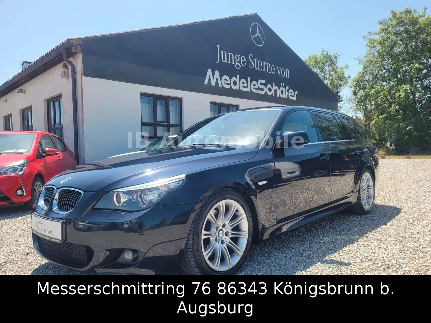 BMW 530 d Touring M Paket HUD*Navi Professional*Xenon Чорний - 1