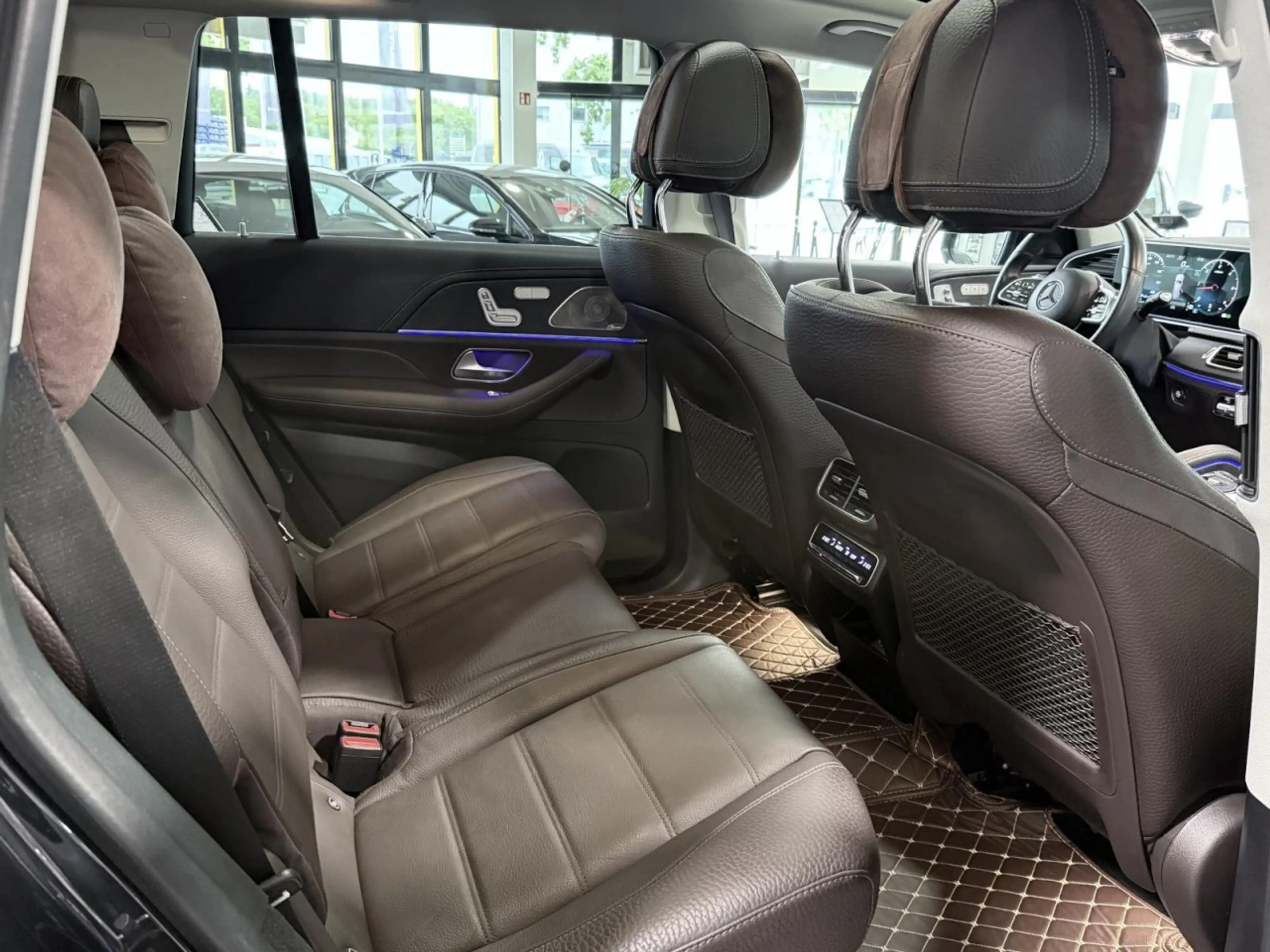 Mercedes-Benz GLS 400 D 4MATIC 360CAM PANO BURMESTER MEOMORY Klima — photo 13