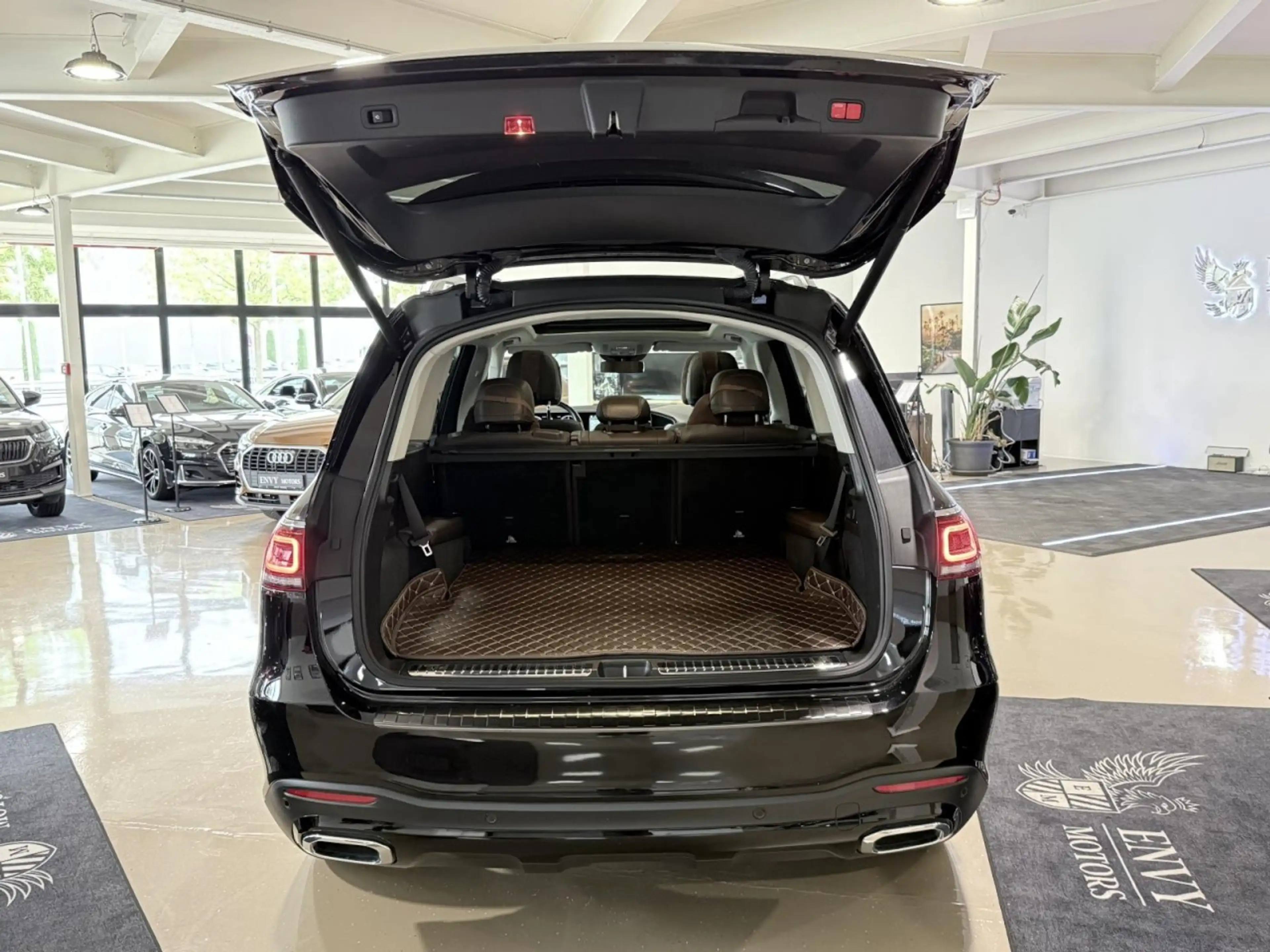 Mercedes-Benz GLS 400 D 4MATIC 360CAM PANO BURMESTER MEOMORY Klima — photo 8