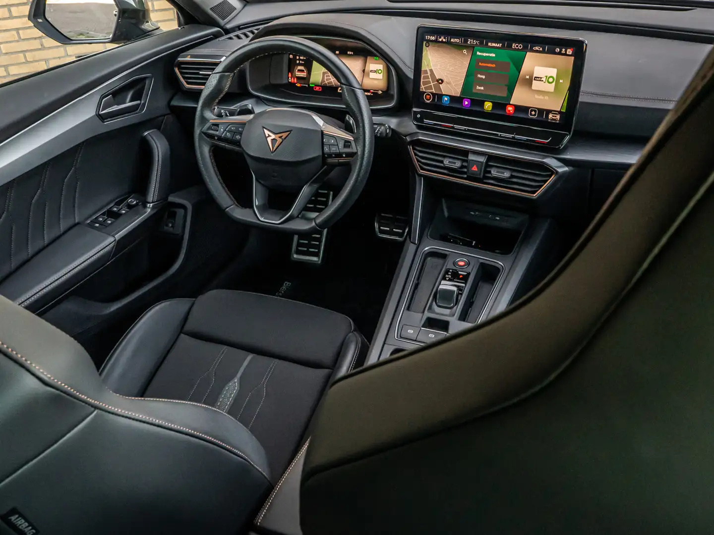 CUPRA Formentor 1.4 e-Hybrid VZ Performance 245 PK ELEK SCHAALSTOE Wit - 2