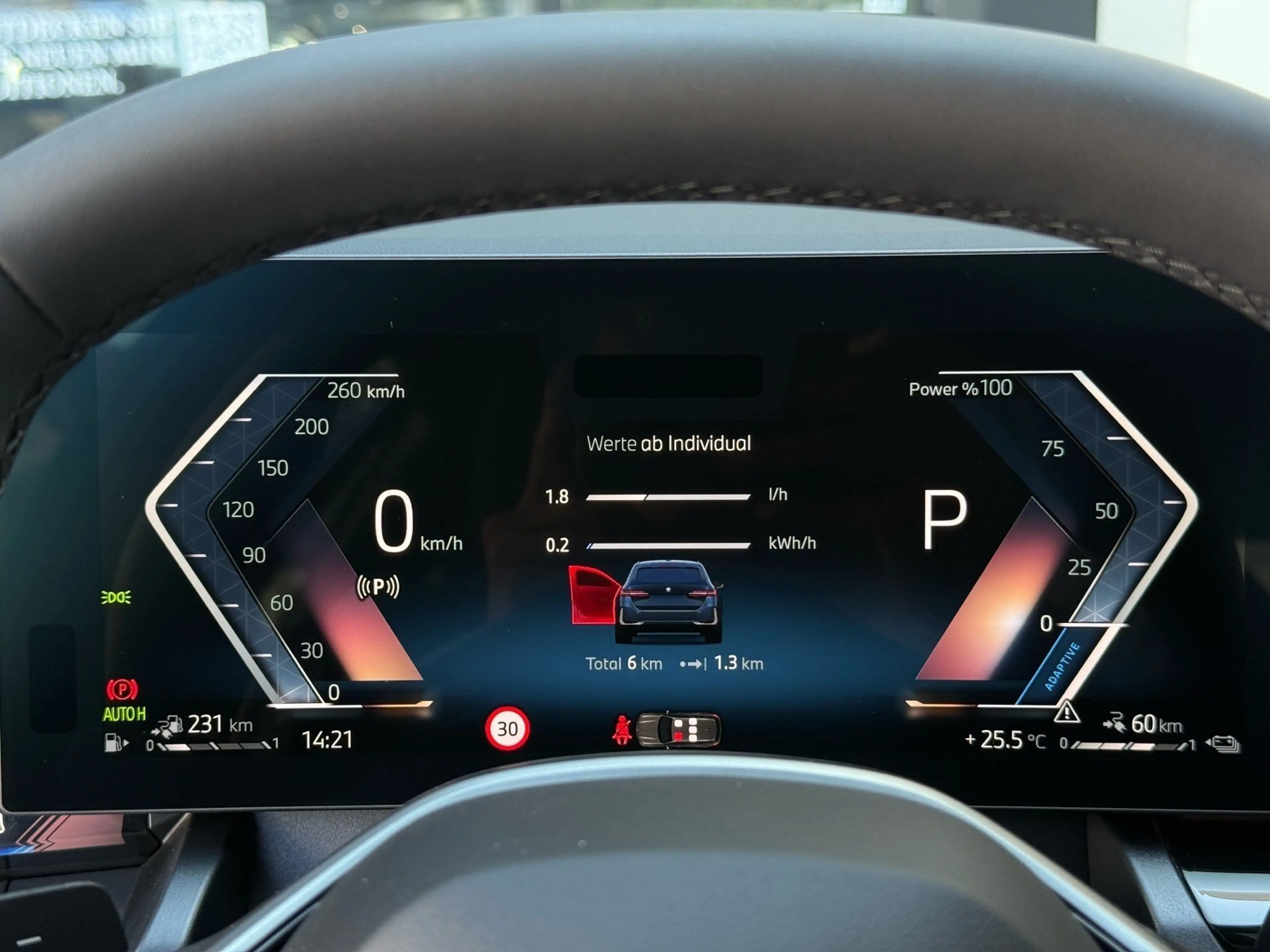 BMW 550 e xDrive PANO AHK RFK NAVI LED — photo 8