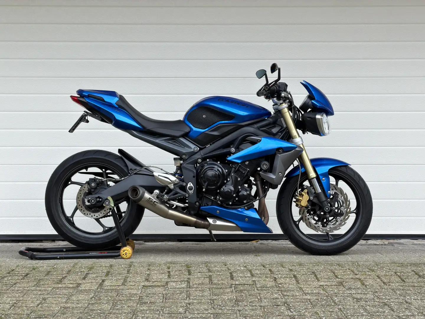 Triumph Street Triple 675 ABS 25kW kenteken Blauw - 2