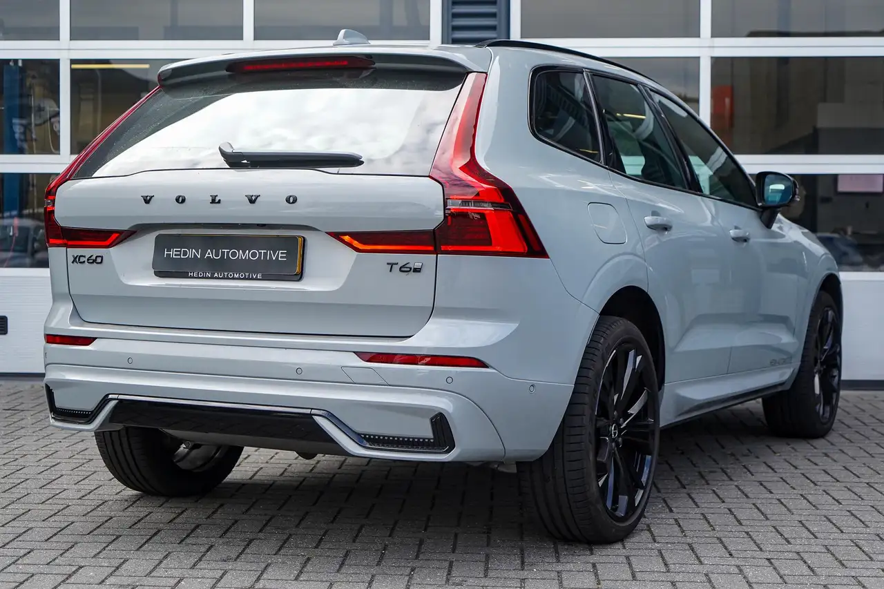 Volvo XC60 2026 — фото 6