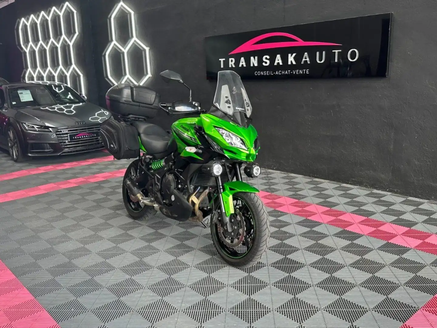 Kawasaki Versys 650 ~ Échappement IXIL ~ Feux longue portée ~ Moto Rab Grün - 1