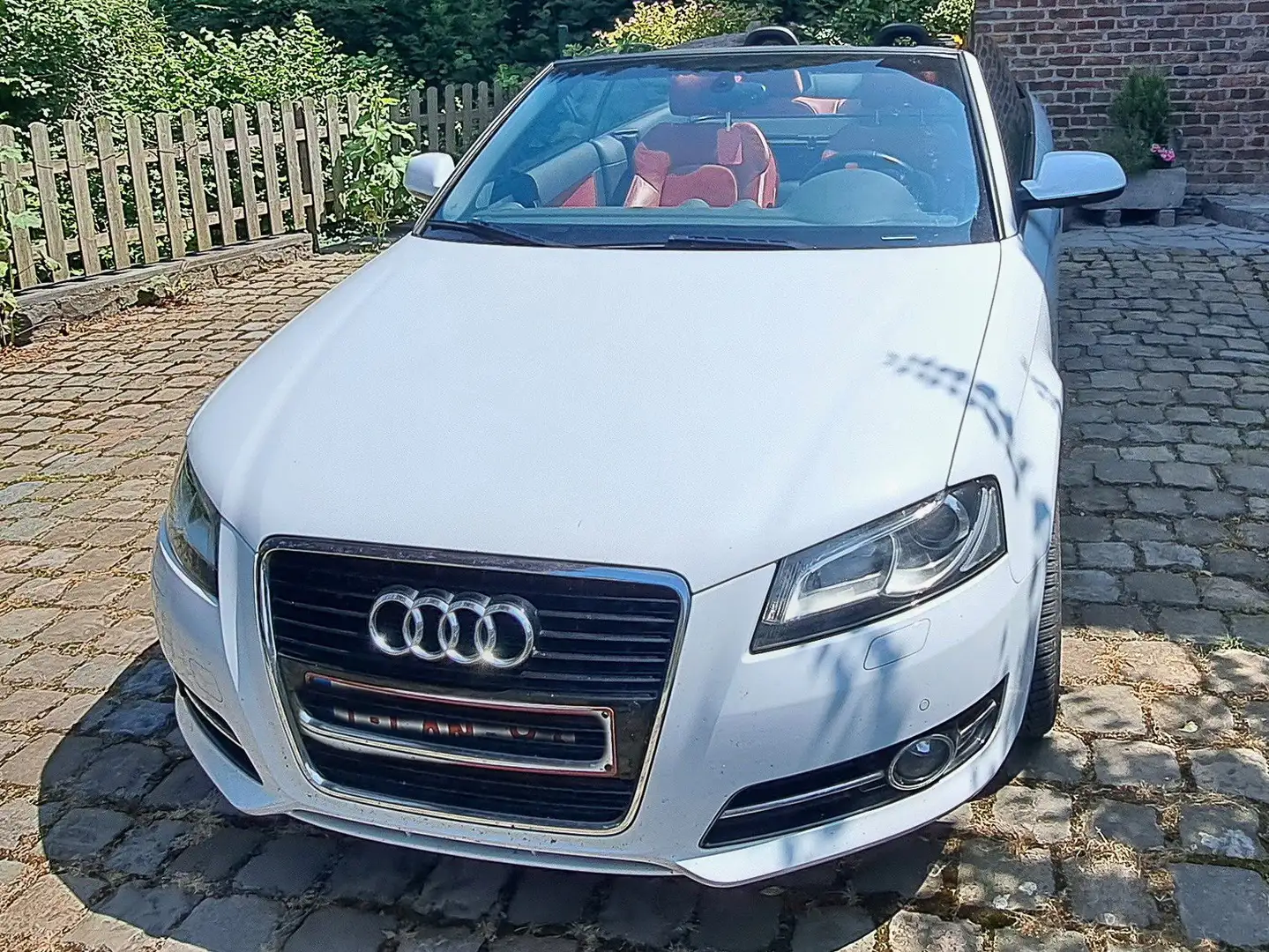 Audi Cabriolet A3 Cabriolet 1.6 TDi Ambition Start/Stop DPF Білий - 1