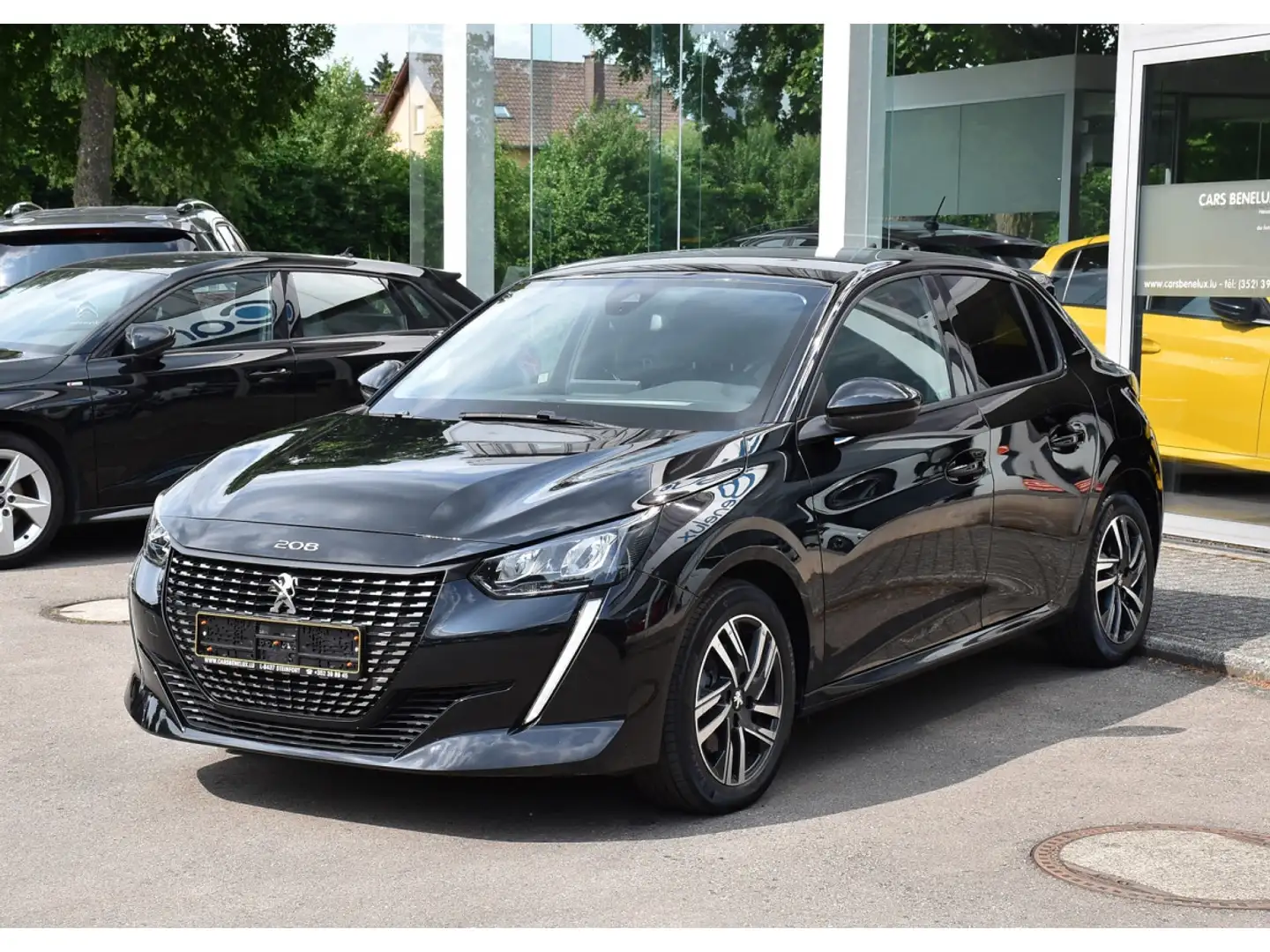 Peugeot 208 1.2 PureTech Allure REGUL GPS CAM LANE KEYLESS 1°M Noir - 2