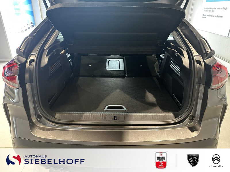 Citroen C4 Shine PureTech 130 EAT8 — photo 8
