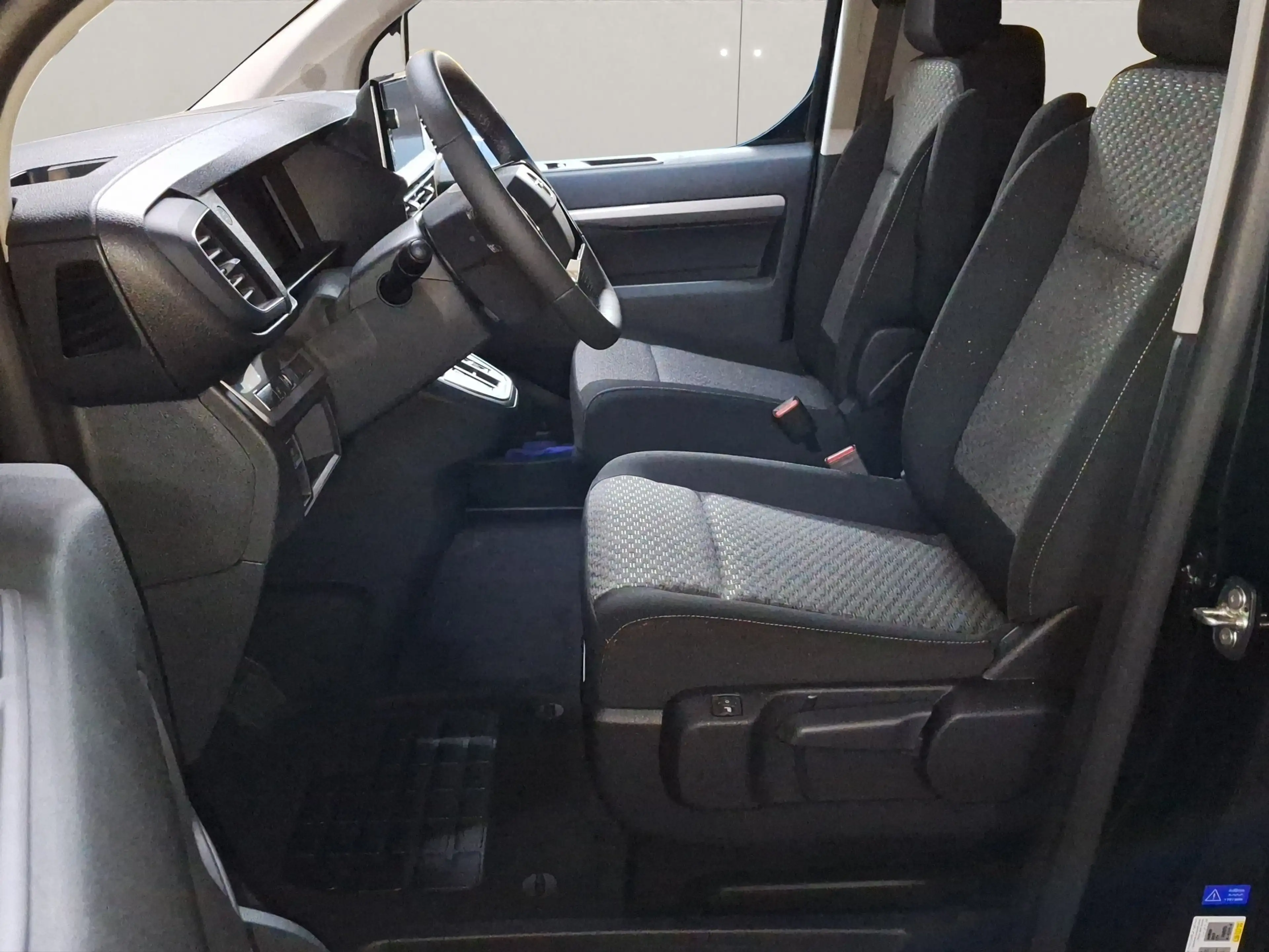 Opel Zafira Life 2.2 Edition M AHK*Klimap.*SHZ*CARPLAY — photo 8