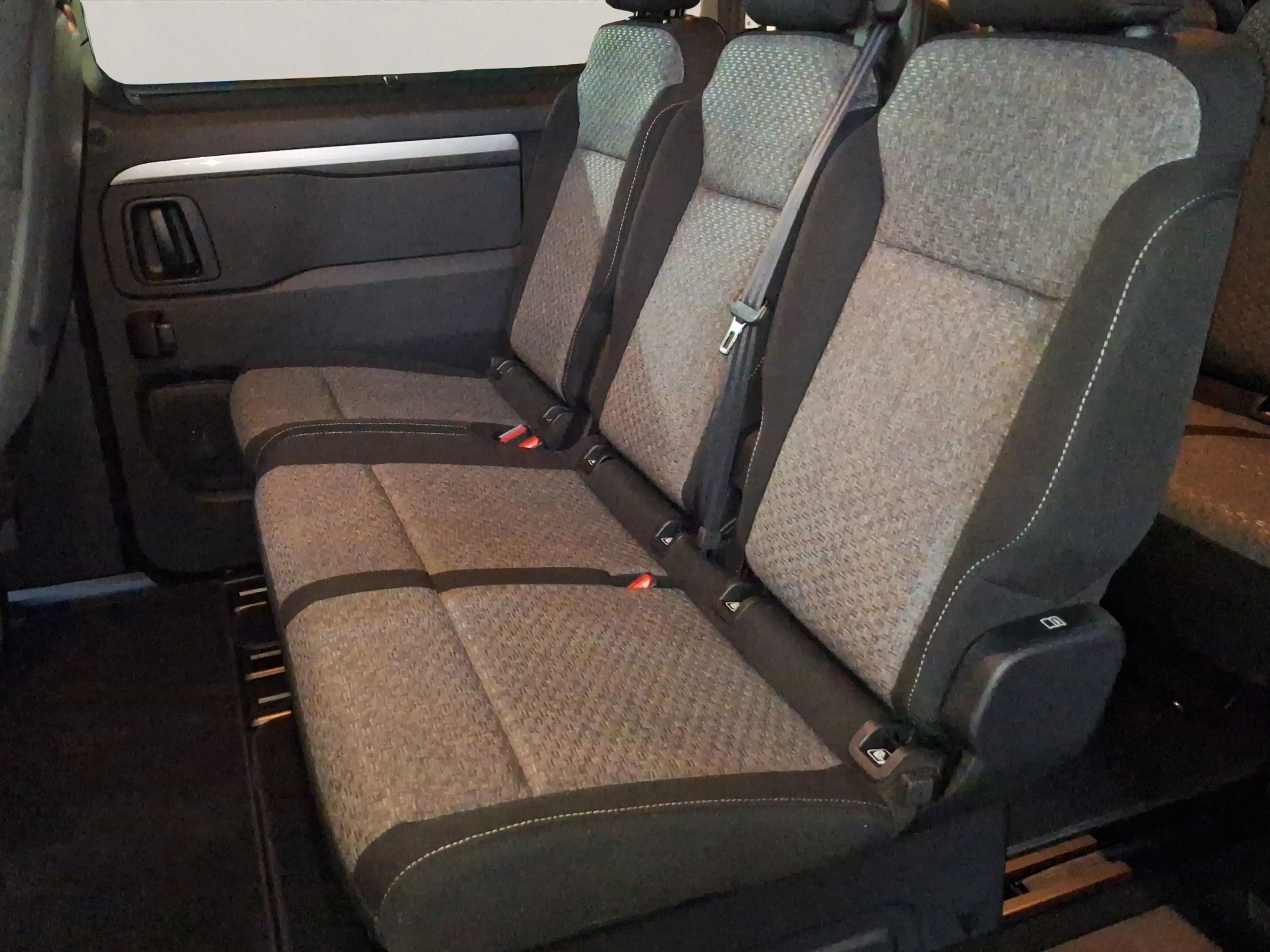 Opel Zafira Life 2.2 Edition M AHK*Klimap.*SHZ*CARPLAY — photo 12
