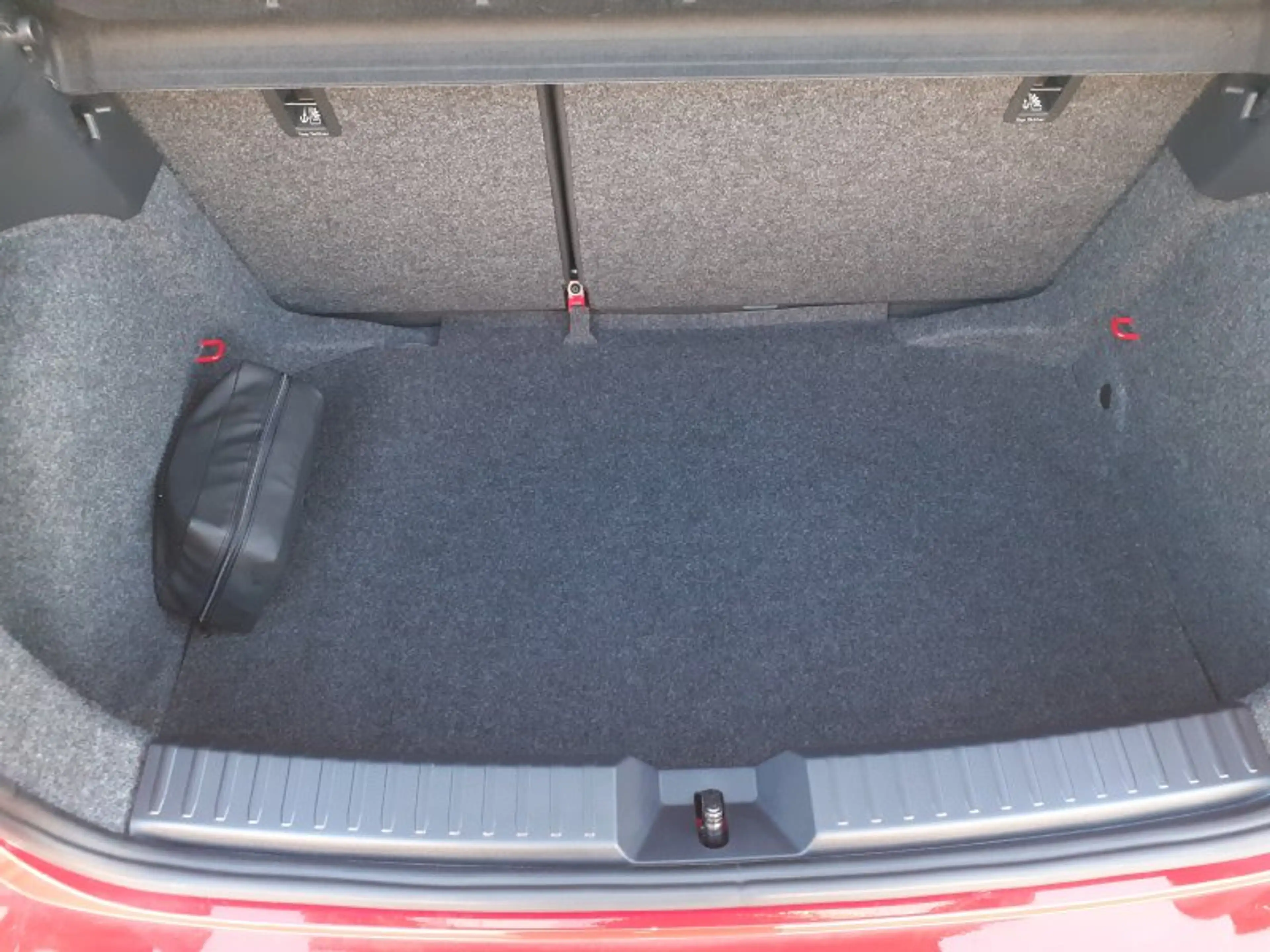 SEAT Ibiza 1.0 TSI FR Navi DAB — photo 4