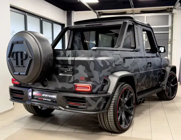 Mercedes-Benz G-Class view 4