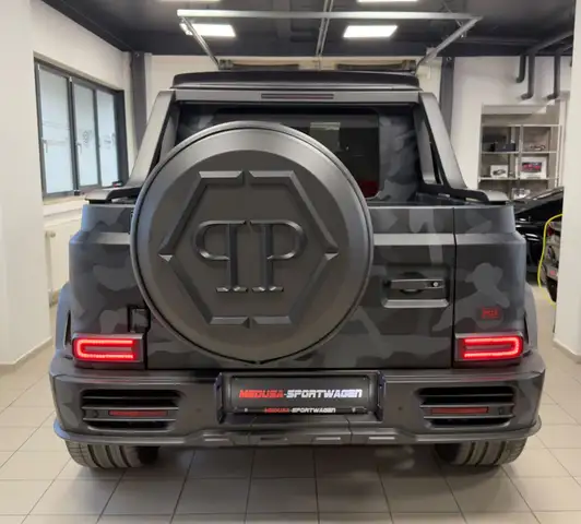 Mercedes-Benz G-Class view 5