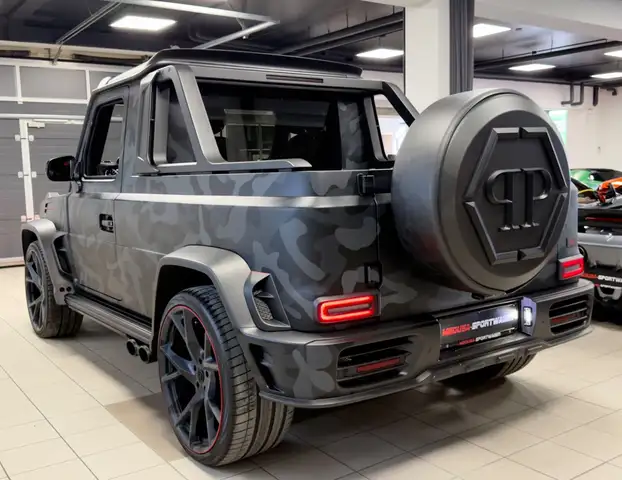 Mercedes-Benz G-Class view 10