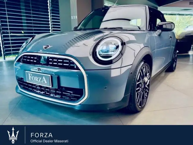 MINI Cooper Cabrio F67 2.0 C Favoured auto