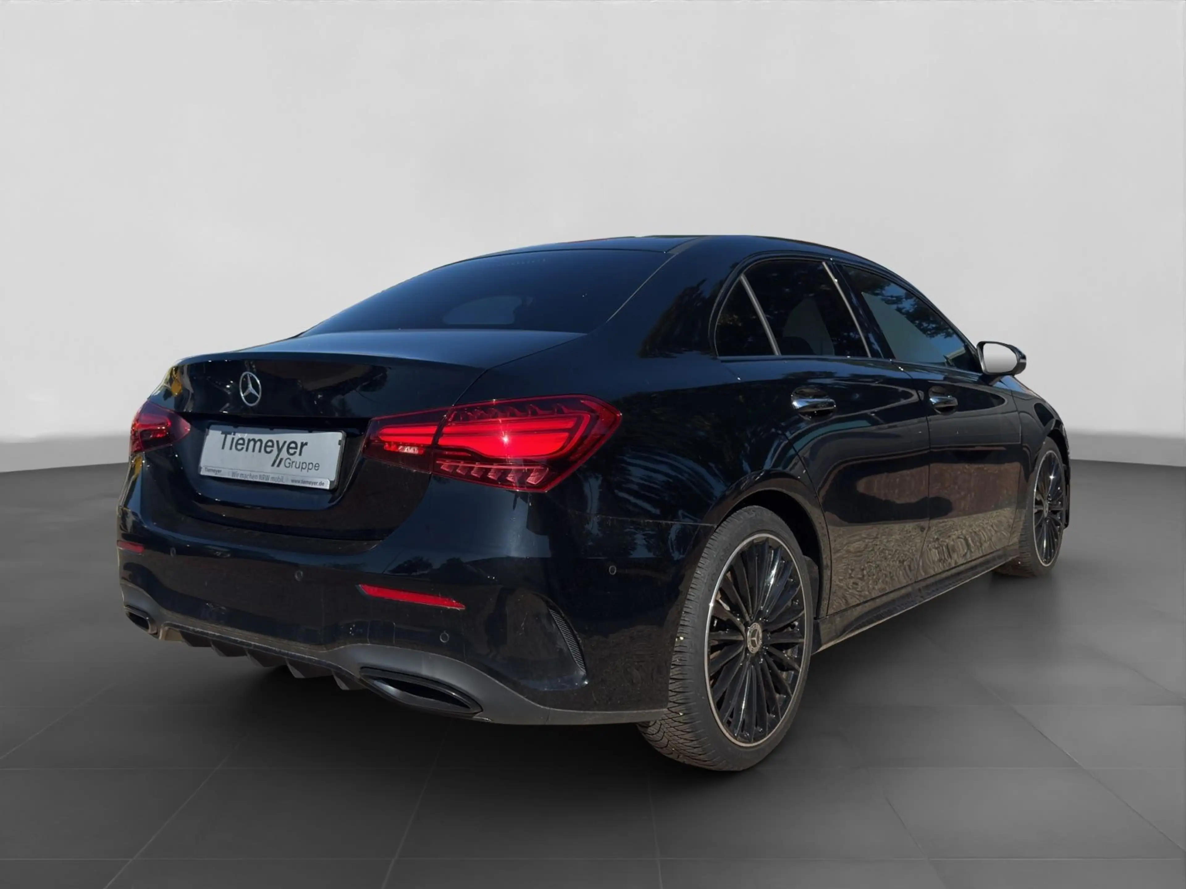 Mercedes-Benz A 250 Lim 4Matic AMG LINE LM19 KAMERA LED — photo 3