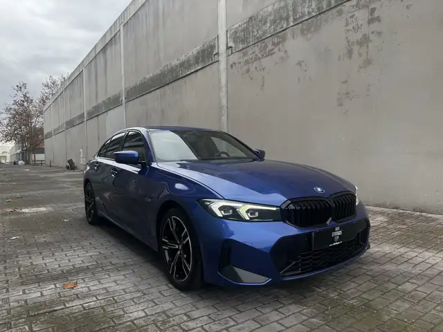 BMW 330 330e M Sport Pro
