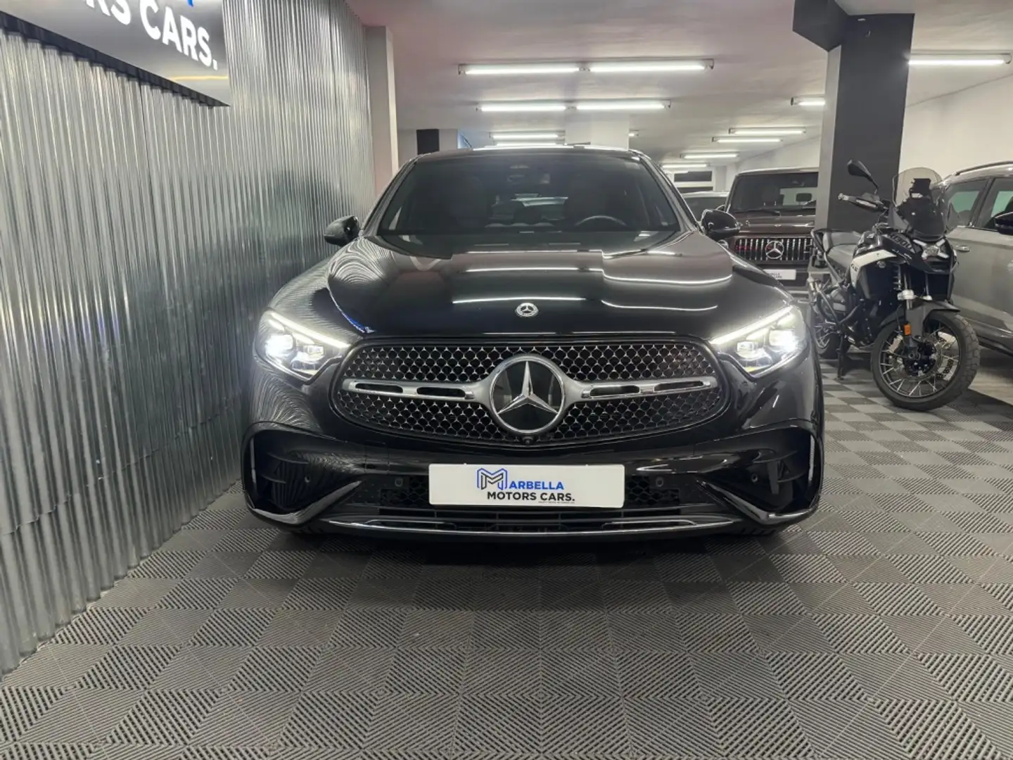 Mercedes-Benz GLC 220 Coupé 220d 4Matic 9G-Tronic Negro - 2