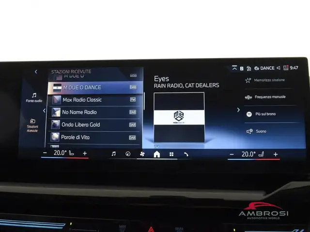 BMW 5 Series view 14