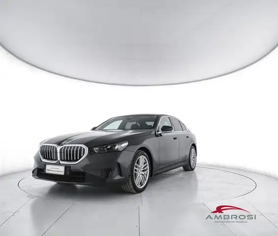 BMW 5 Series main image