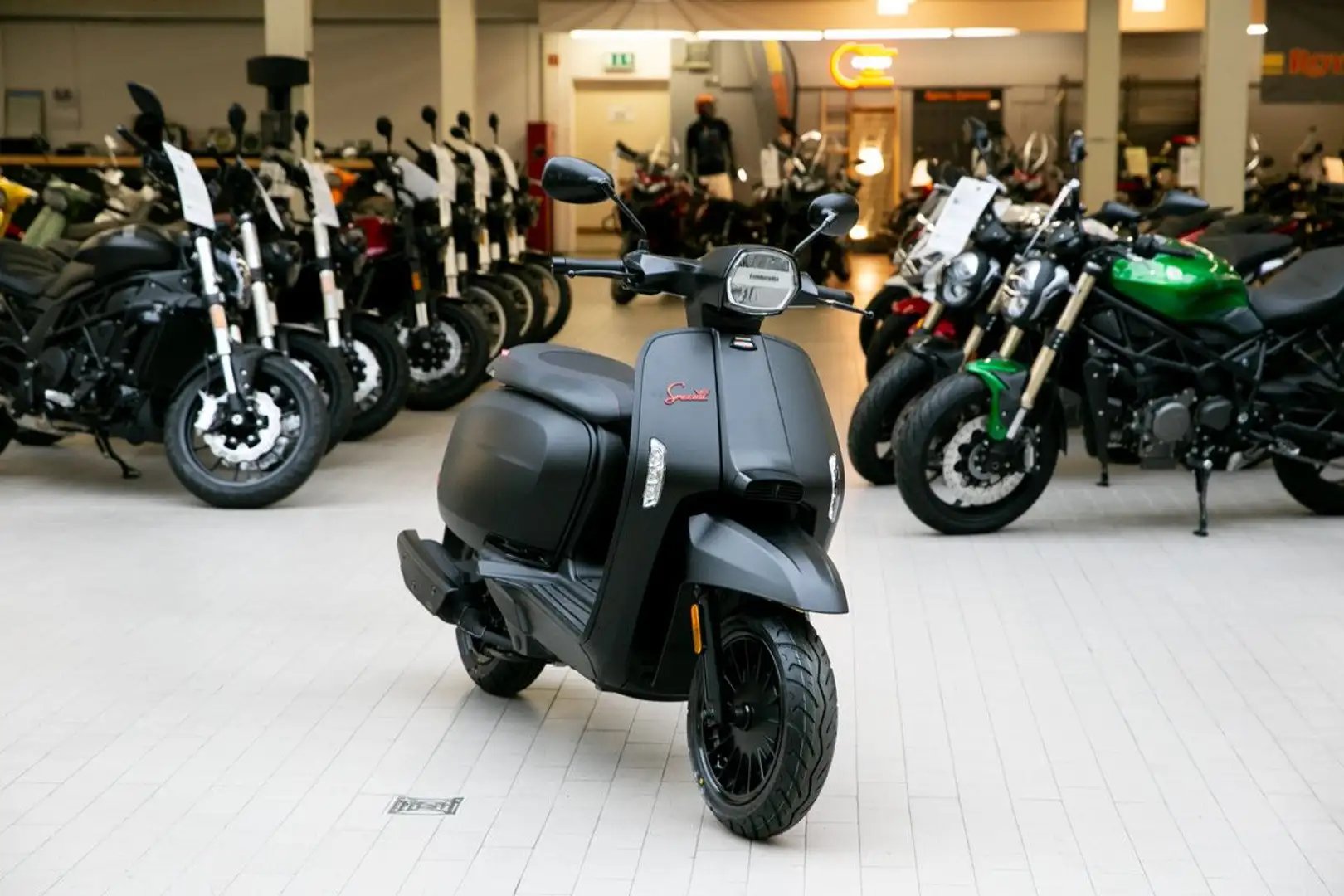 Lambretta V125 Special, sofort lieferbar, Lieferservice Noir - 2