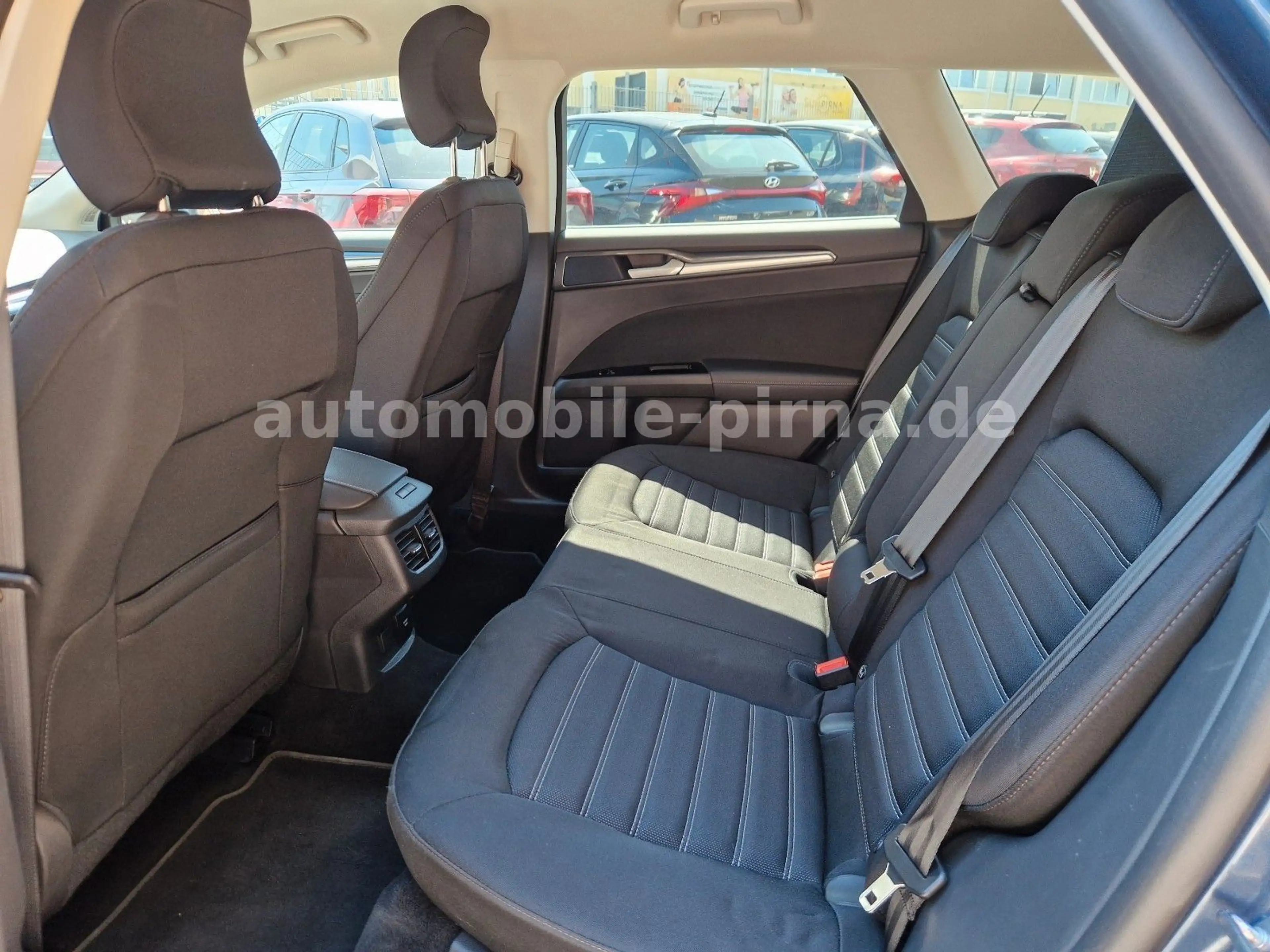 Ford Mondeo Turnier 2.0EcoBlue AUTOMATIK+NAVI/CAM/LED — photo 10