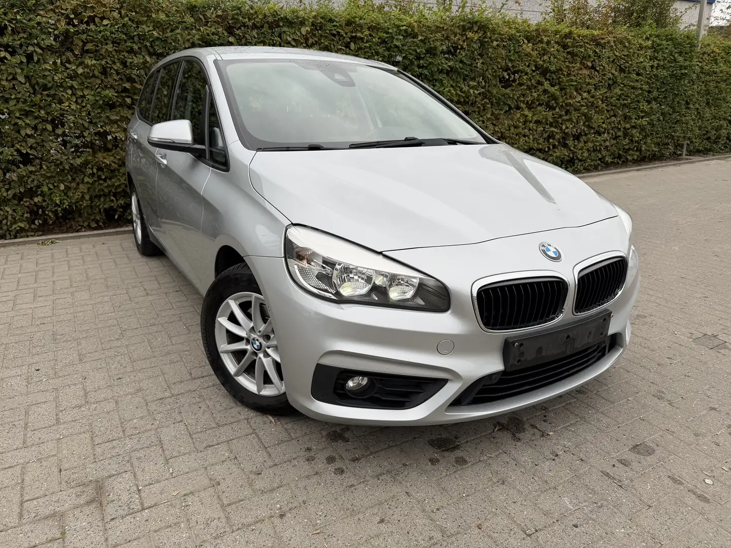 BMW 216 Gran Tourer d - 1