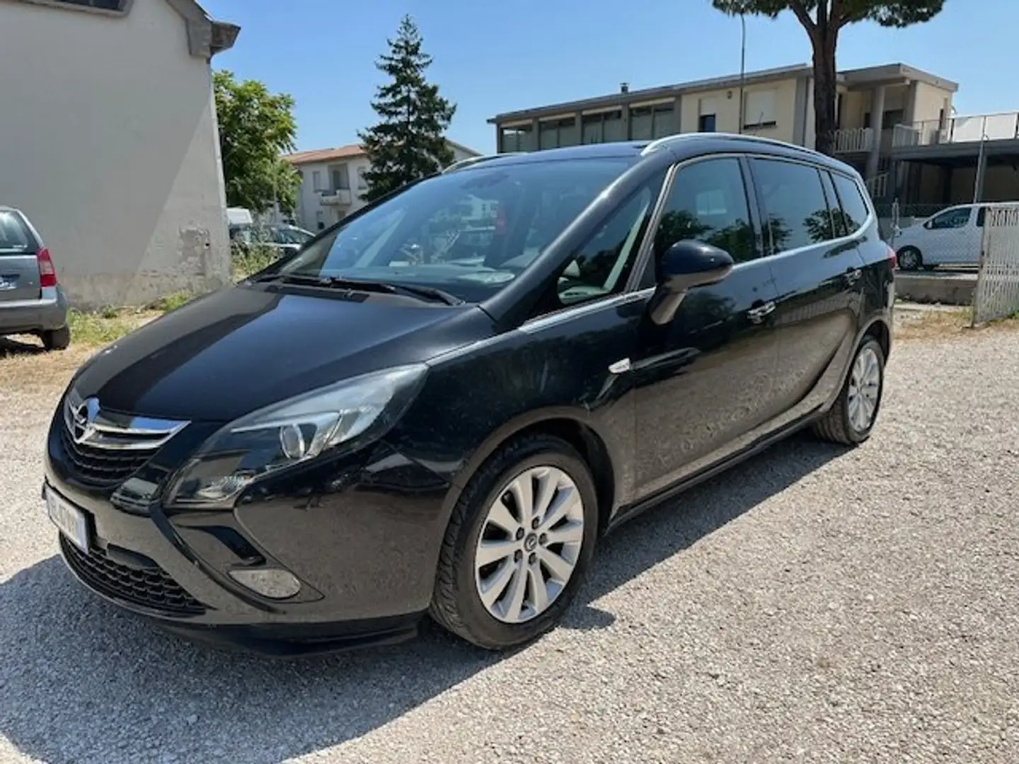 Opel Zafira Tourer 1.6 t Cosmo ecoM 150cv Noir - 1