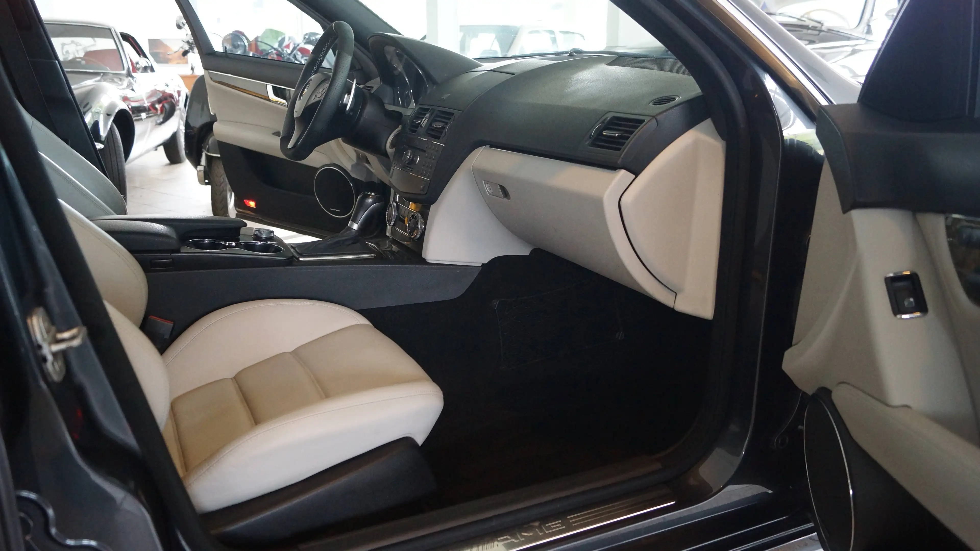 Mercedes-Benz C 63 AMG C 63 AMG (204.077) — photo 10