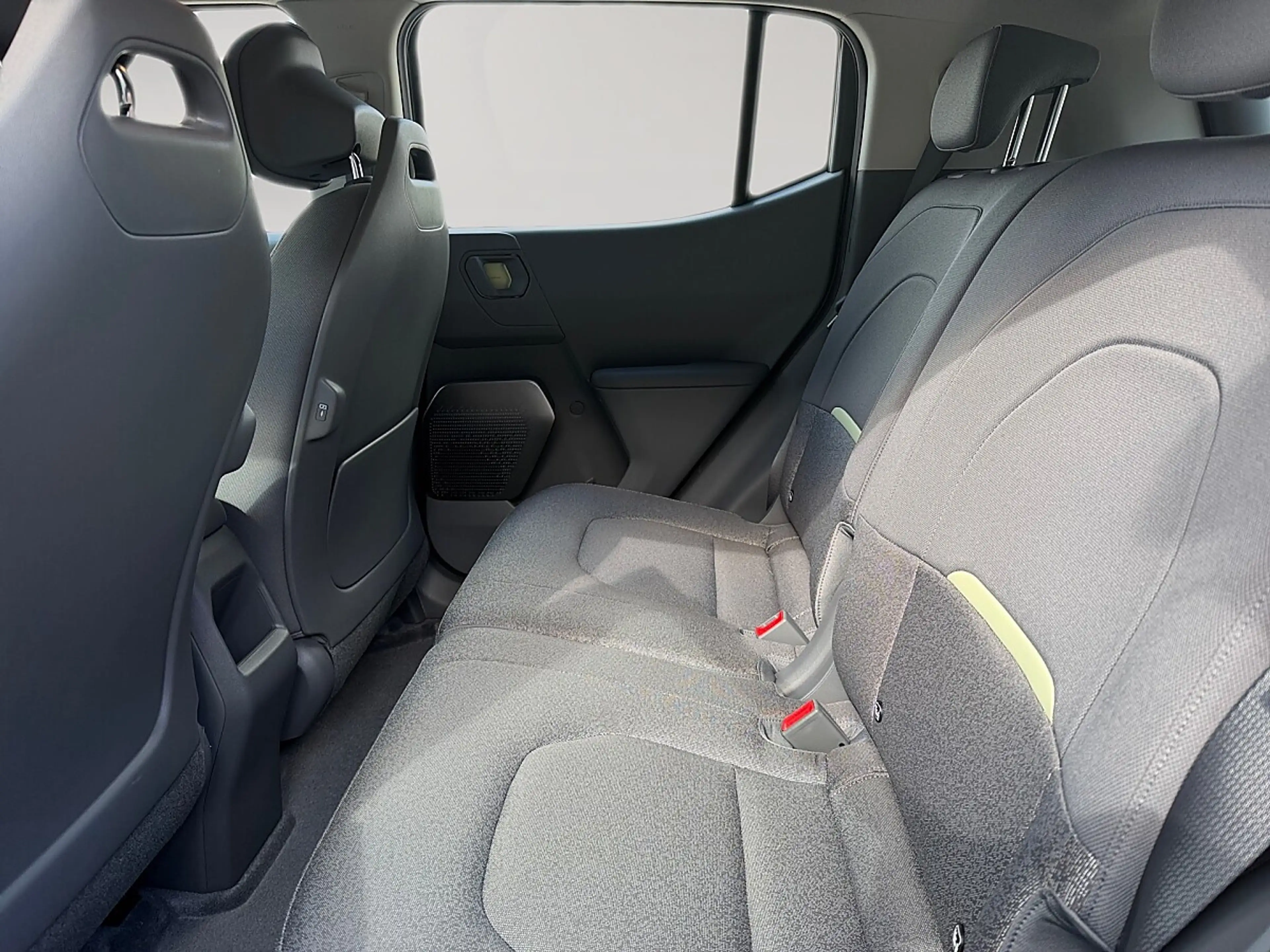 Kia EV2 4S FWD 61kWh Air *prompt* — photo 13