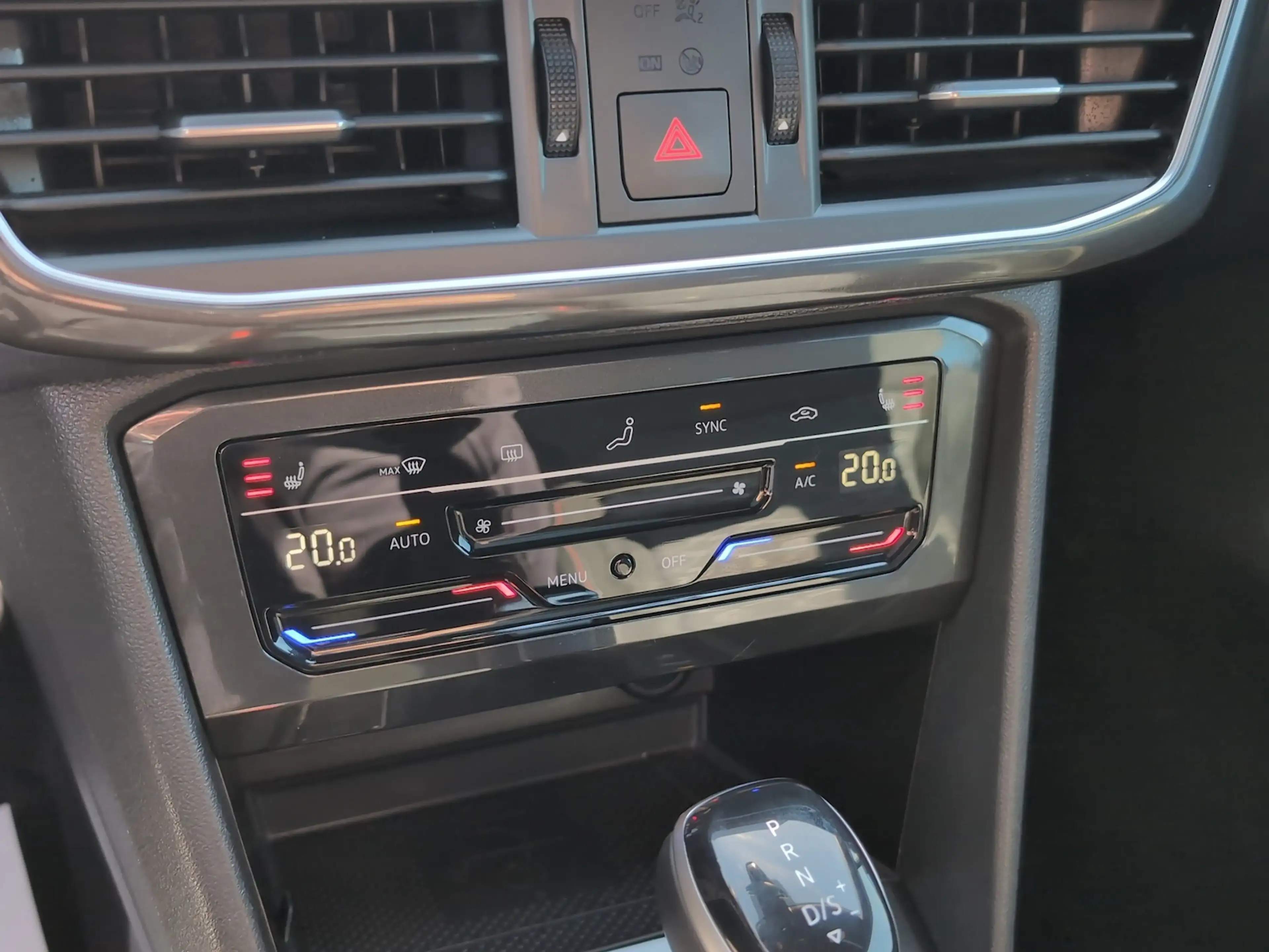 SEAT Tarraco FR *eAHK*ACC*Pano*LED*Virtual*DSG* — photo 10