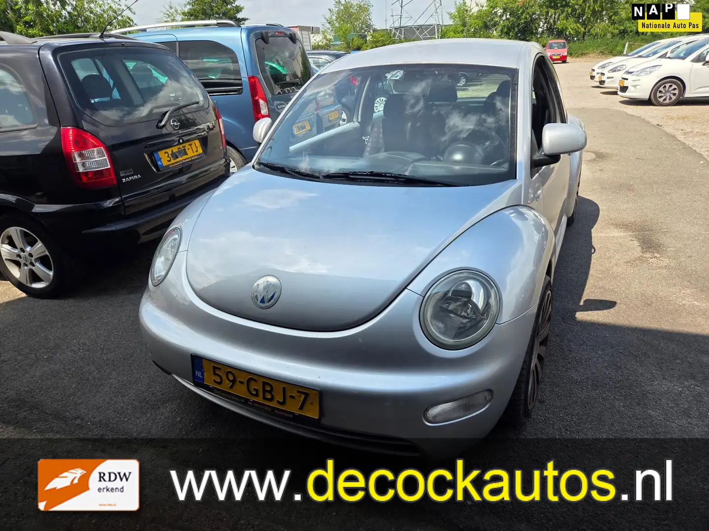 Volkswagen New Beetle 1.6/AIRCO Grau - 1
