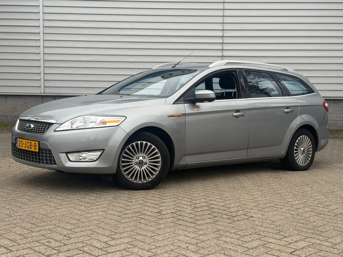 Ford Mondeo Wagon 2.0-16V Titanium Limited Edition (NIEUWE APK Grijs - 1