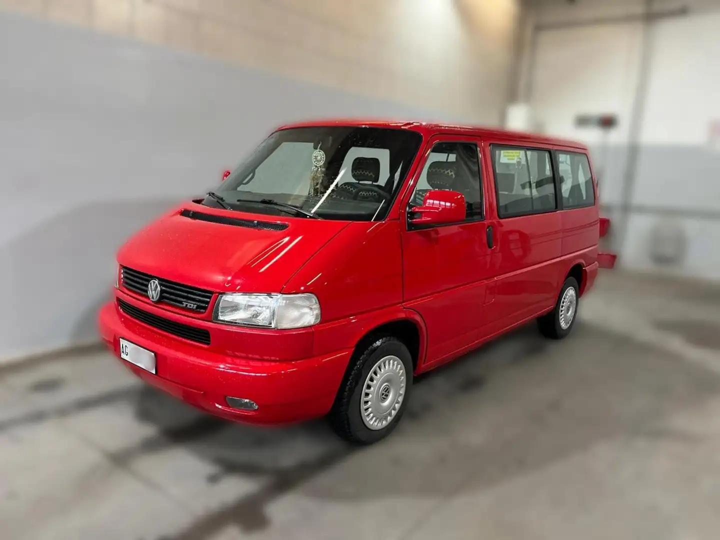 Volkswagen T4 Caravelle 2.5TDI 102ps Rojo - 1
