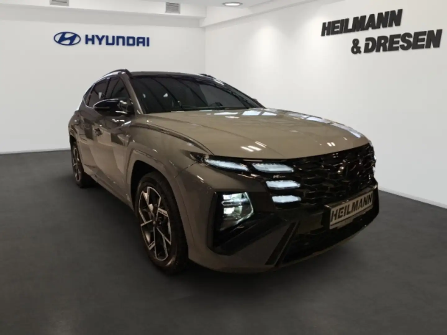 Hyundai TUCSON N-Line 1,6 Automatik/Navi/Matrix-LED/Lenkrad/Sitzh Grijs - 2