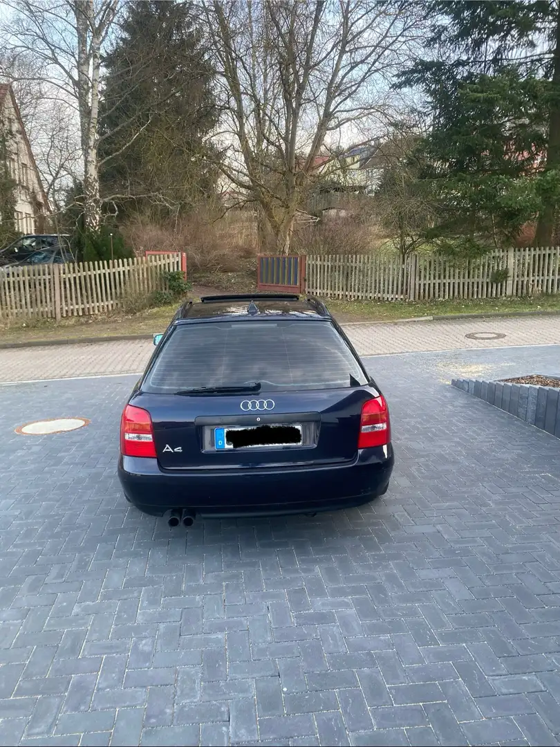 Audi A4 Avant 1.8 T Blau - 2