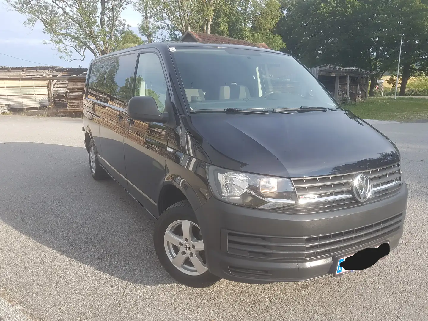 Volkswagen T6 Transporter 4Motion, langer Radstand, Flügeltüren Schwarz - 2