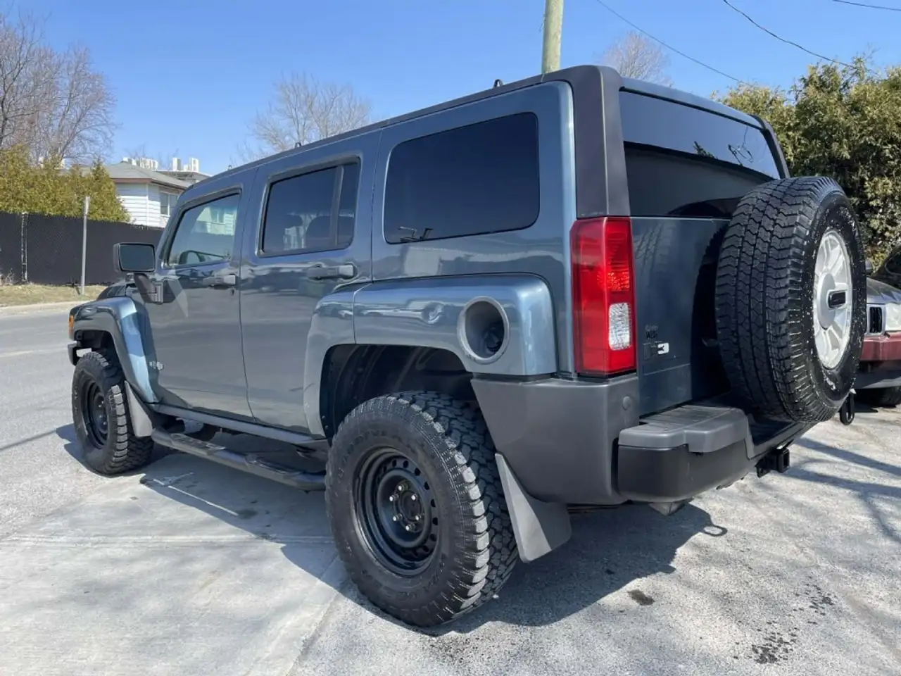 HUMMER H3 снимка HUMMER H3