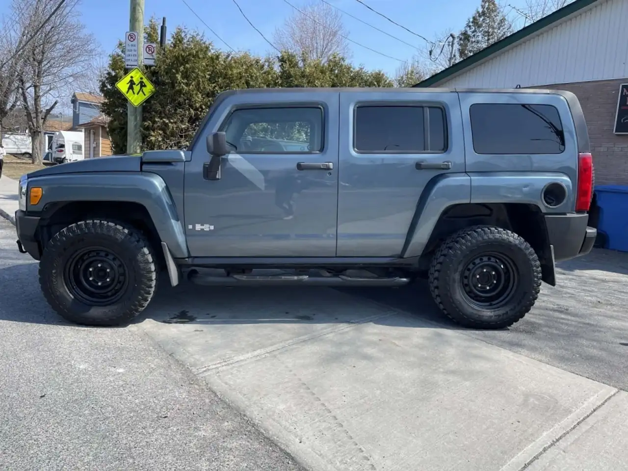 HUMMER H3 снимка HUMMER H3