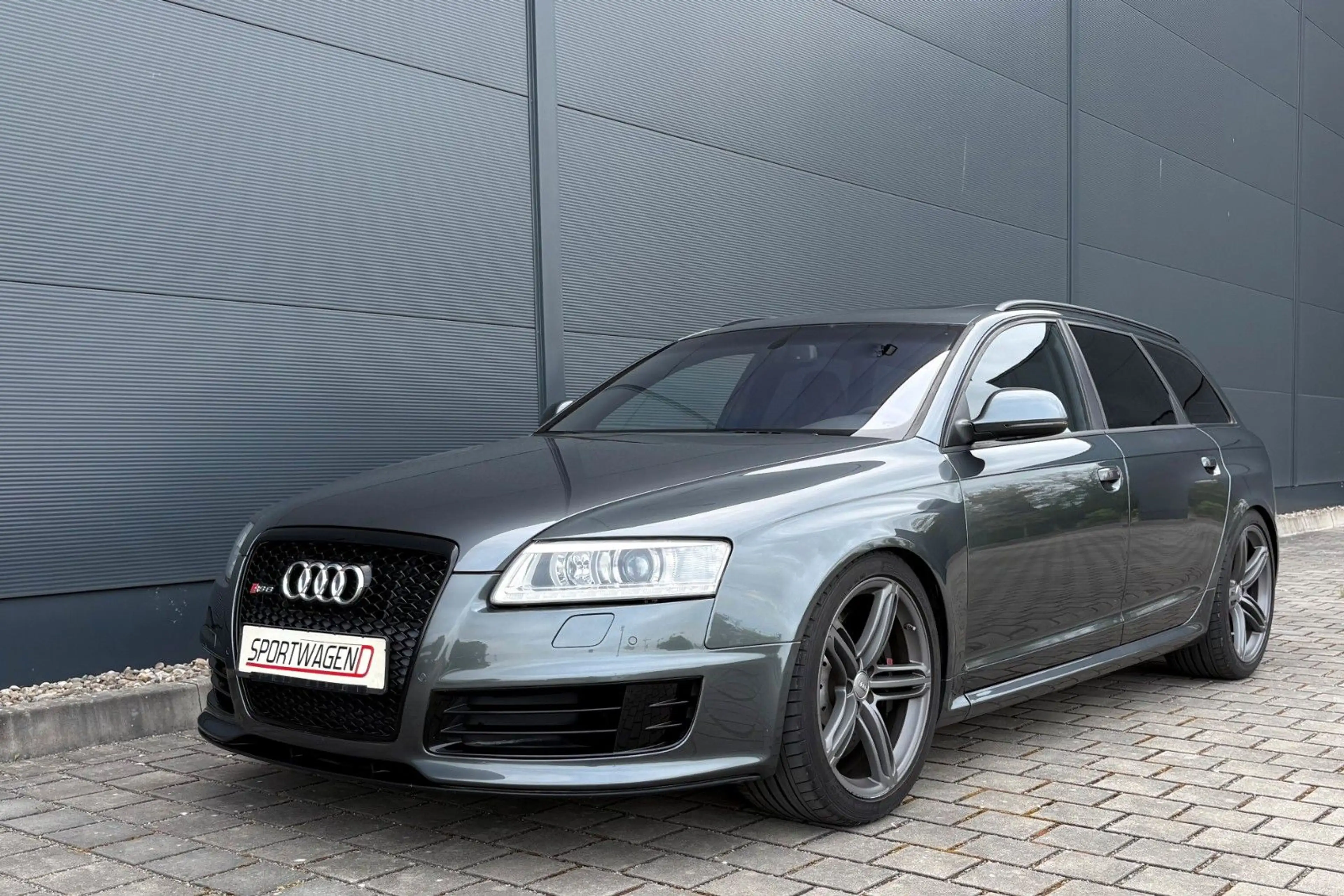 Audi RS6 5.0 V10 quattro 700PS (Netto 28.000€)