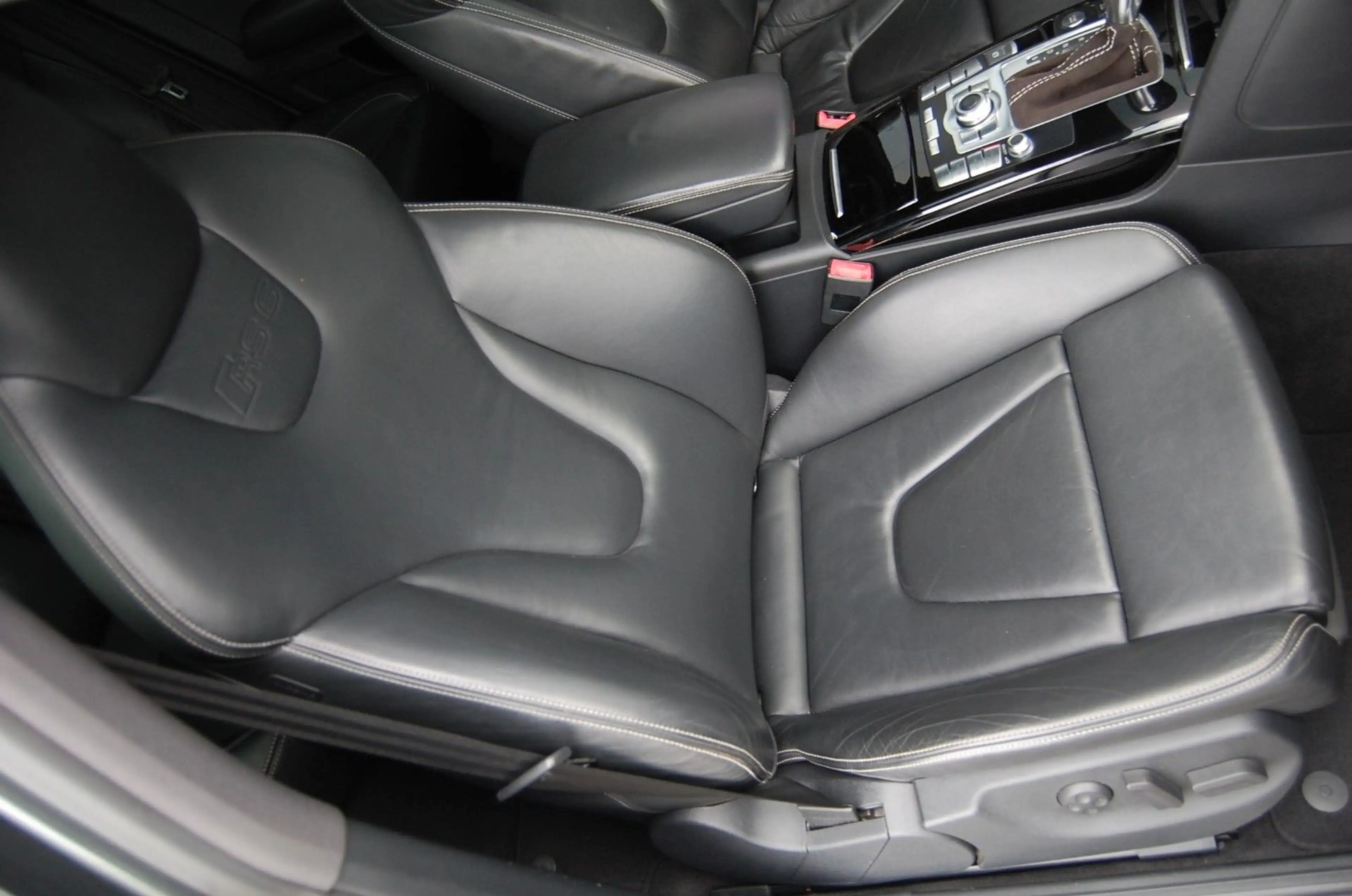 Audi RS6 5.0 V10 quattro 700PS (Netto 28.000€) — photo 13