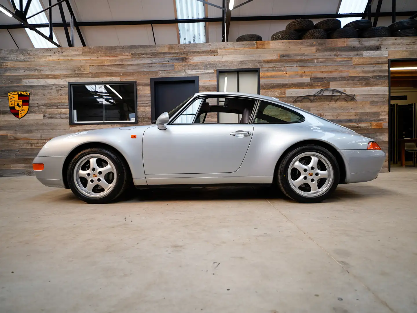 Porsche 993 Carrera 2 / manual / 95% 1e lak / topstaat Plateado - 2