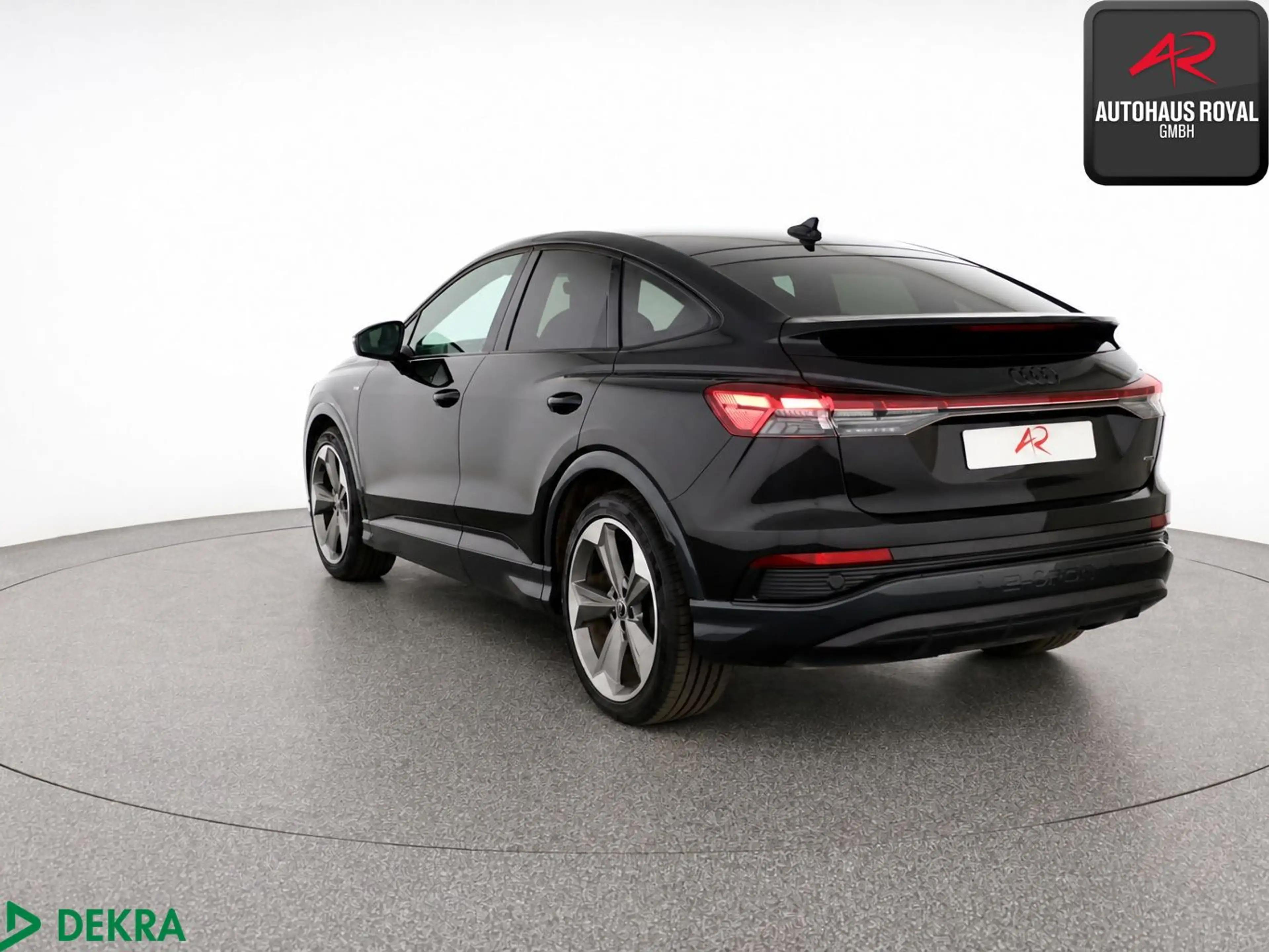 Audi Q4 e-tron Sportback 55 qu S LINE MATRIX,HUD,ACC — photo 3